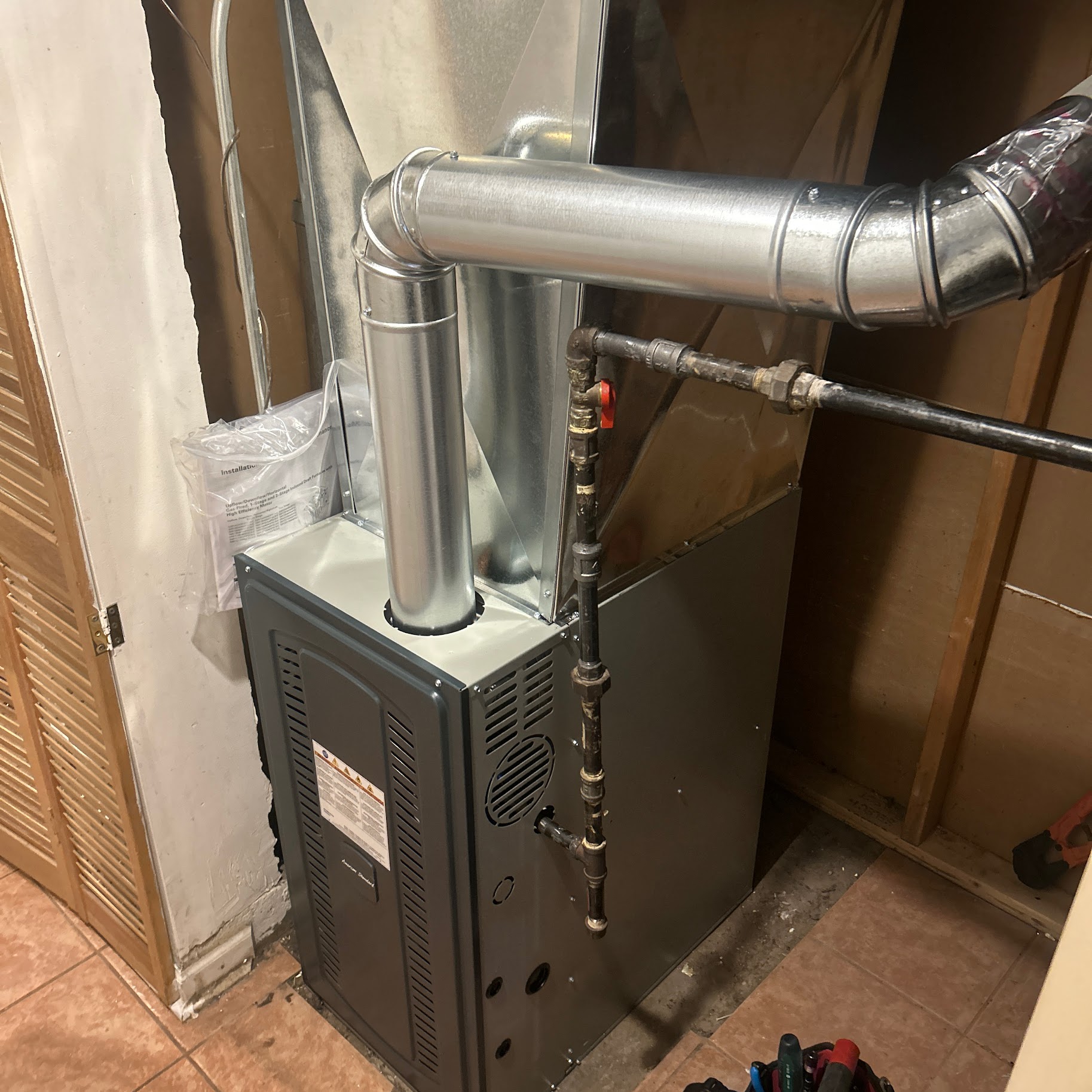 Solid craftsmanship and clean duct connections keep your home safe and efficient, Oasis Heating and Cooling delivers dependable results.