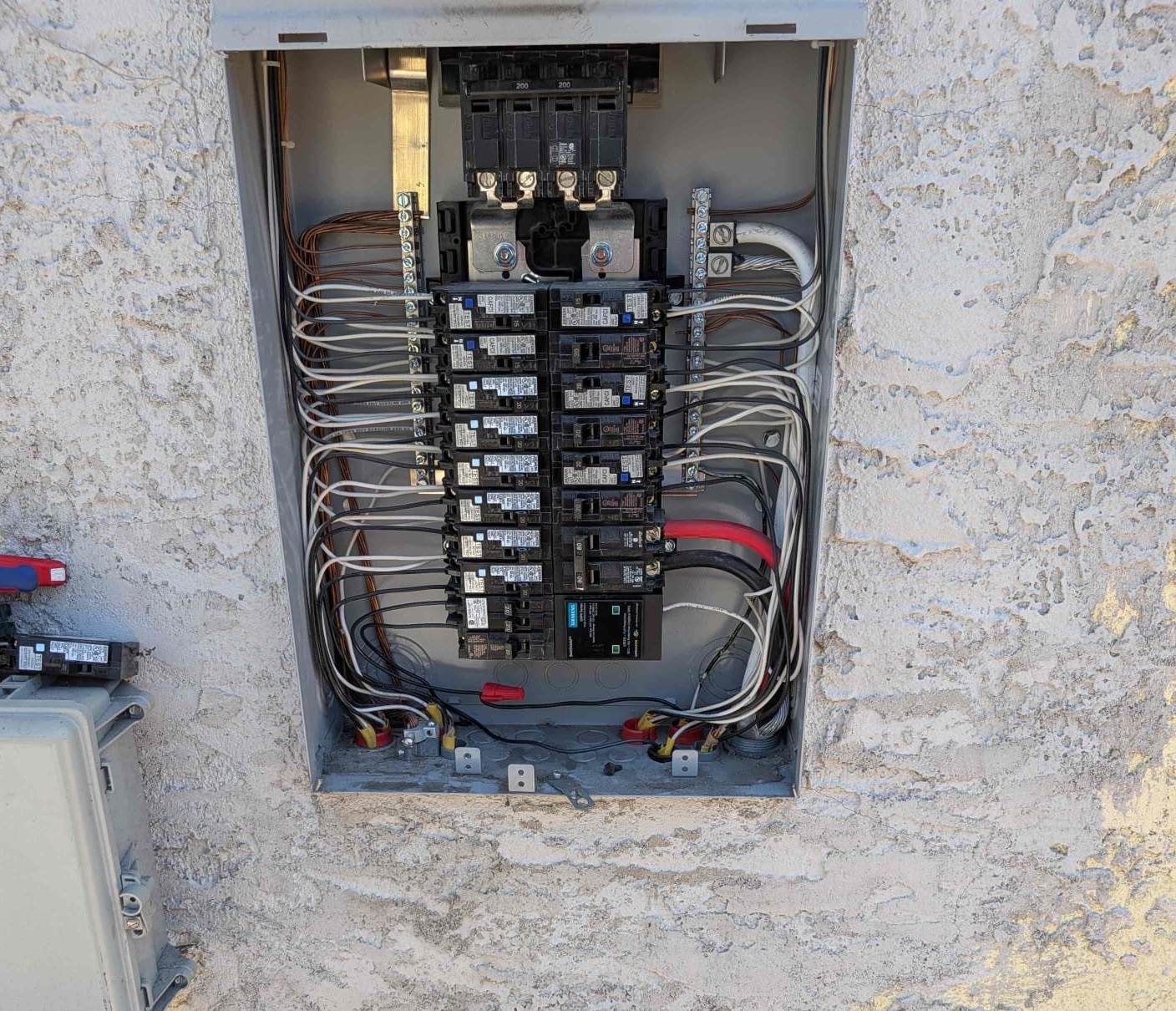 Powell Electric shows meticulous panel work and tidy wiring that prioritize safety and lasting reliability for your home.