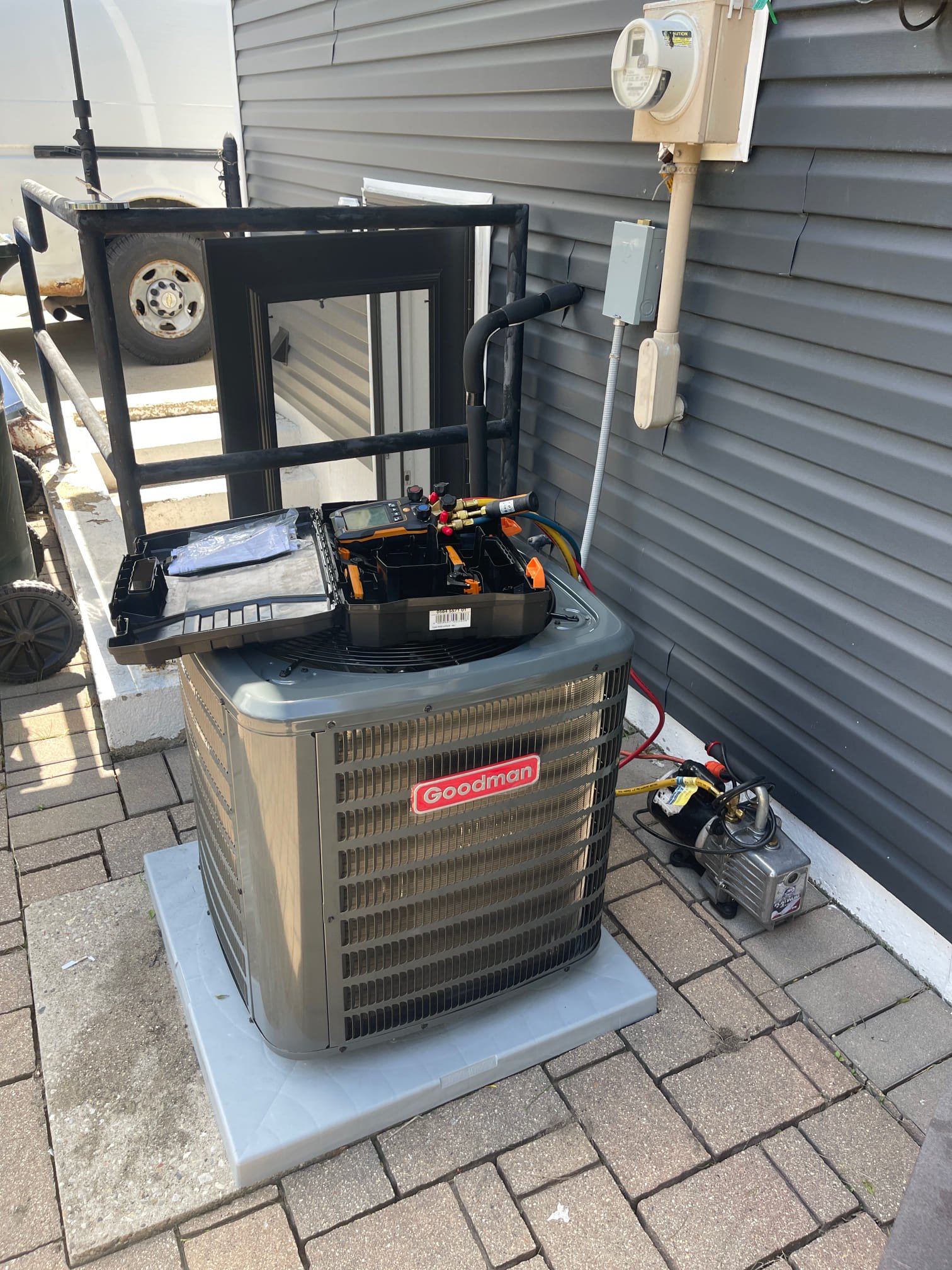 Green Air Care ensures top-notch HVAC services with precision and professionalism.