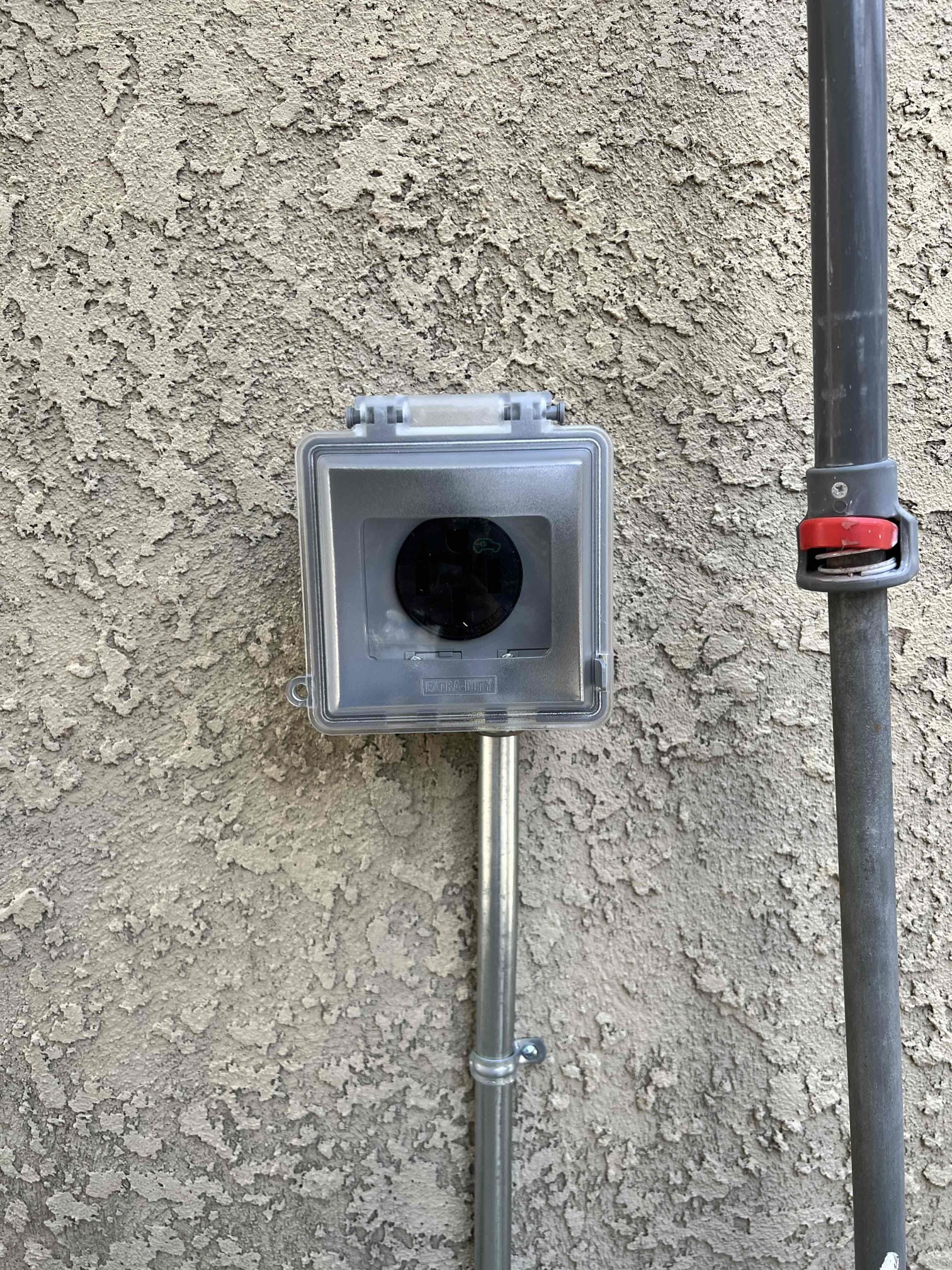 Level 2 EV Charger outlet Installation in Burbank, CA