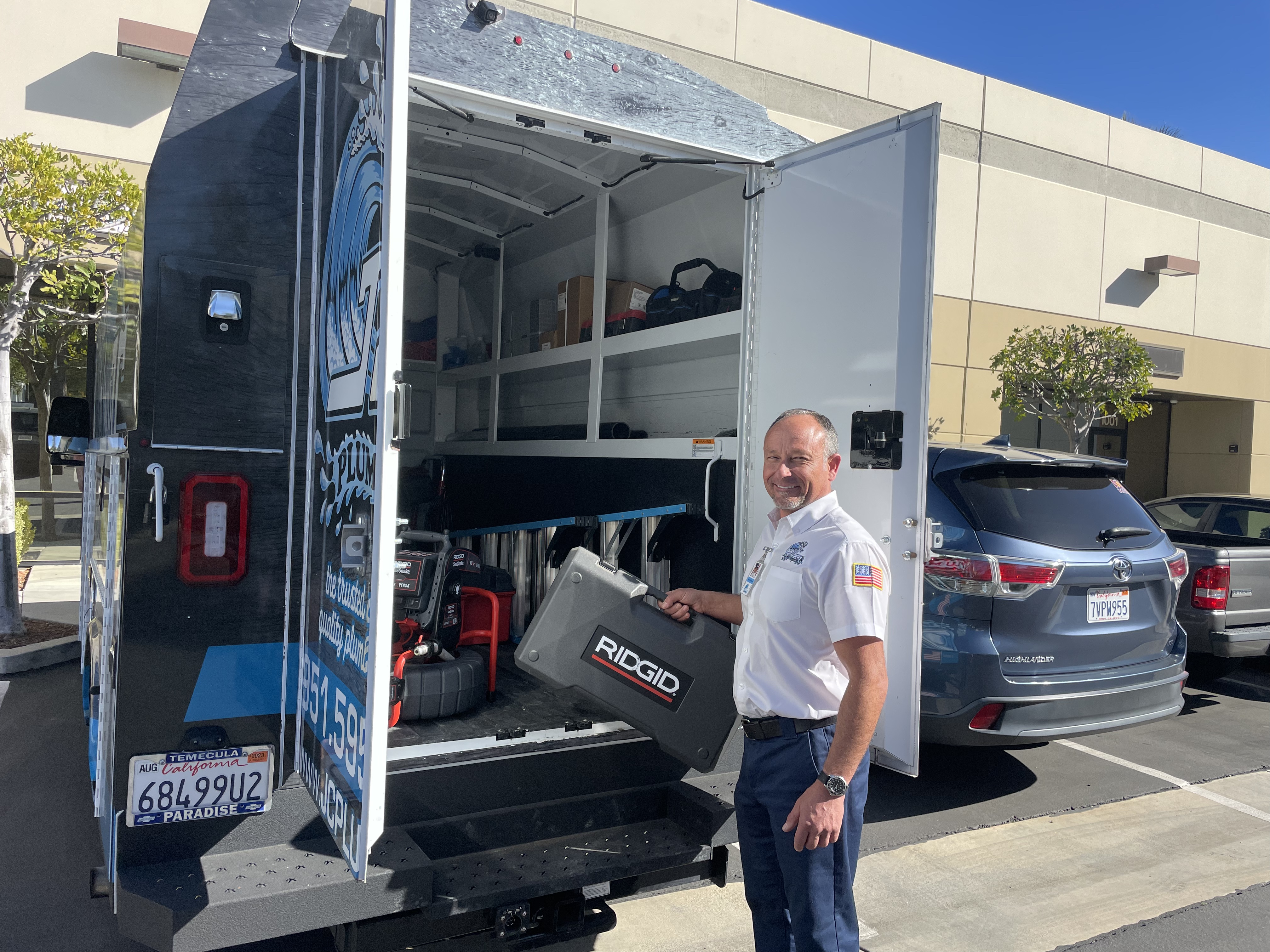 Discover the professional and efficient services of JC Plumbing, where quality and customer commitment are at the forefront.