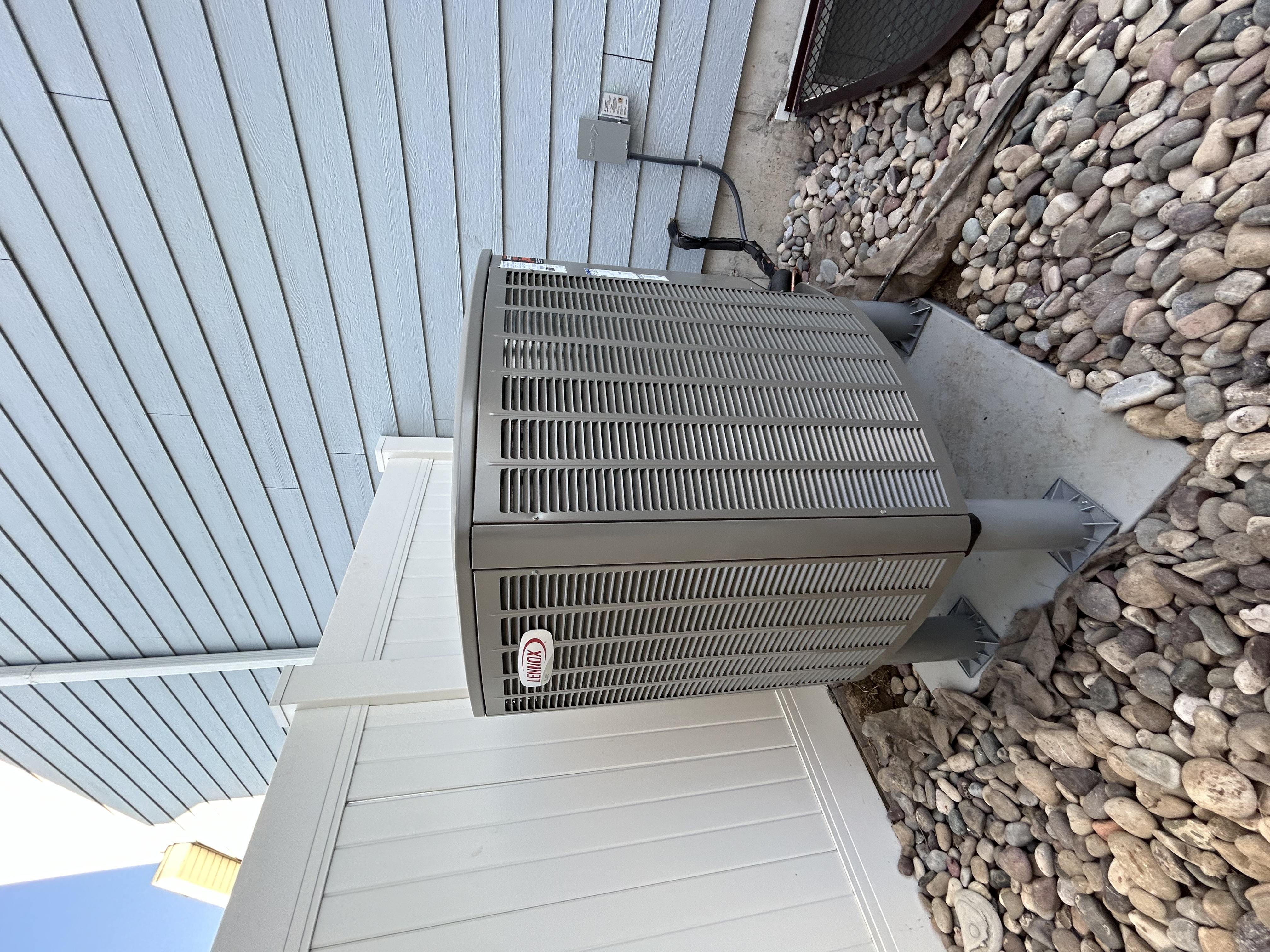 Experience top-notch AC Installation with First Call Jewel, where quality and professionalism meet.