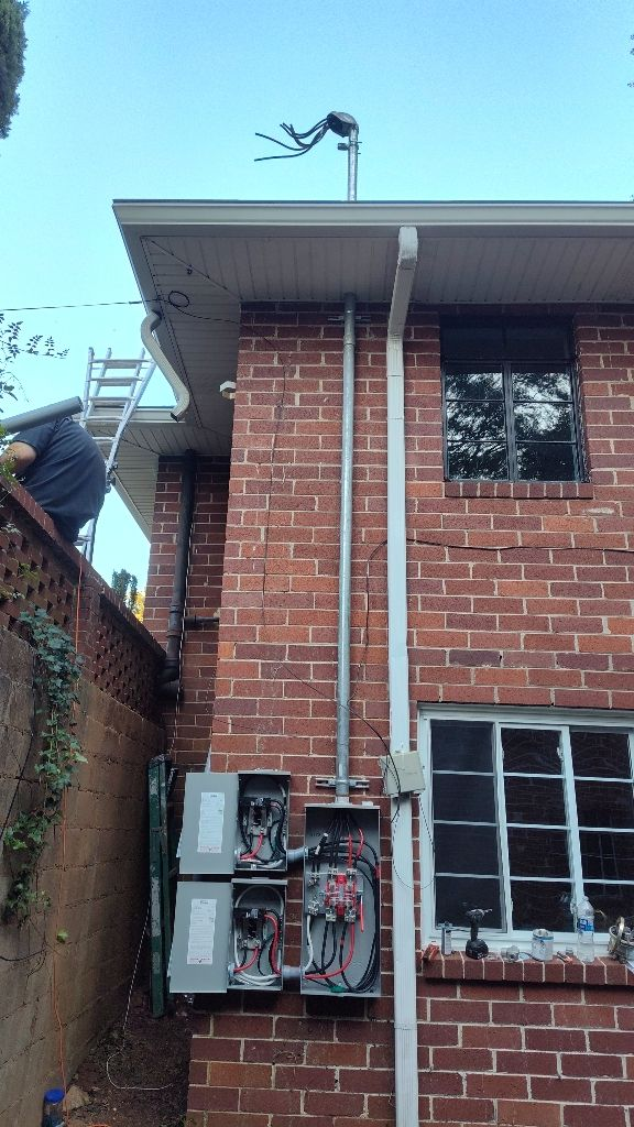 Aardvark Electric, Inc. ensures professional and safe electrical installations for your home.