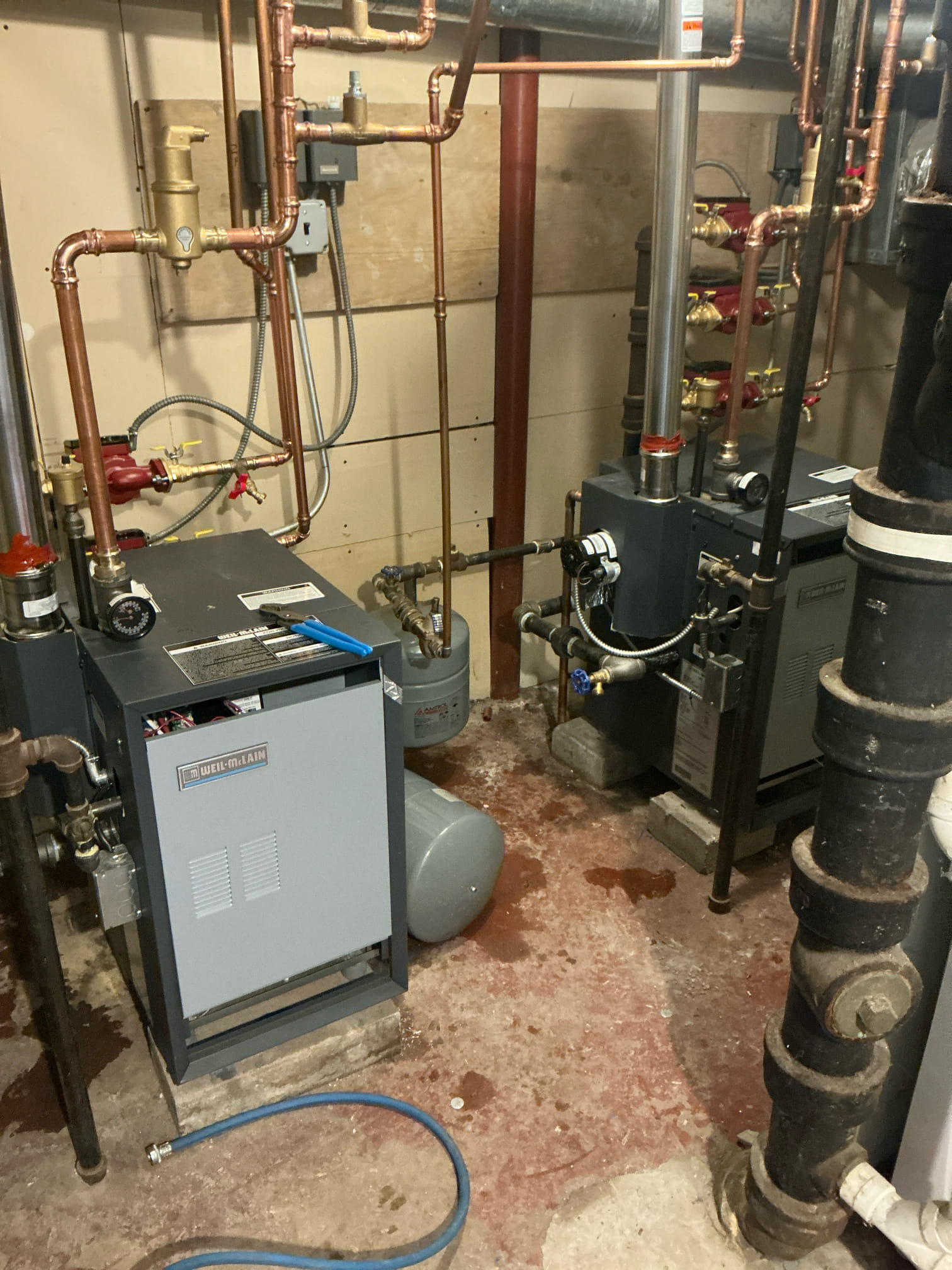 Trust Akian Plumbing, Heating, Cooling & Electric for precise boiler installations that showcase reliable craftsmanship and long-term performance.