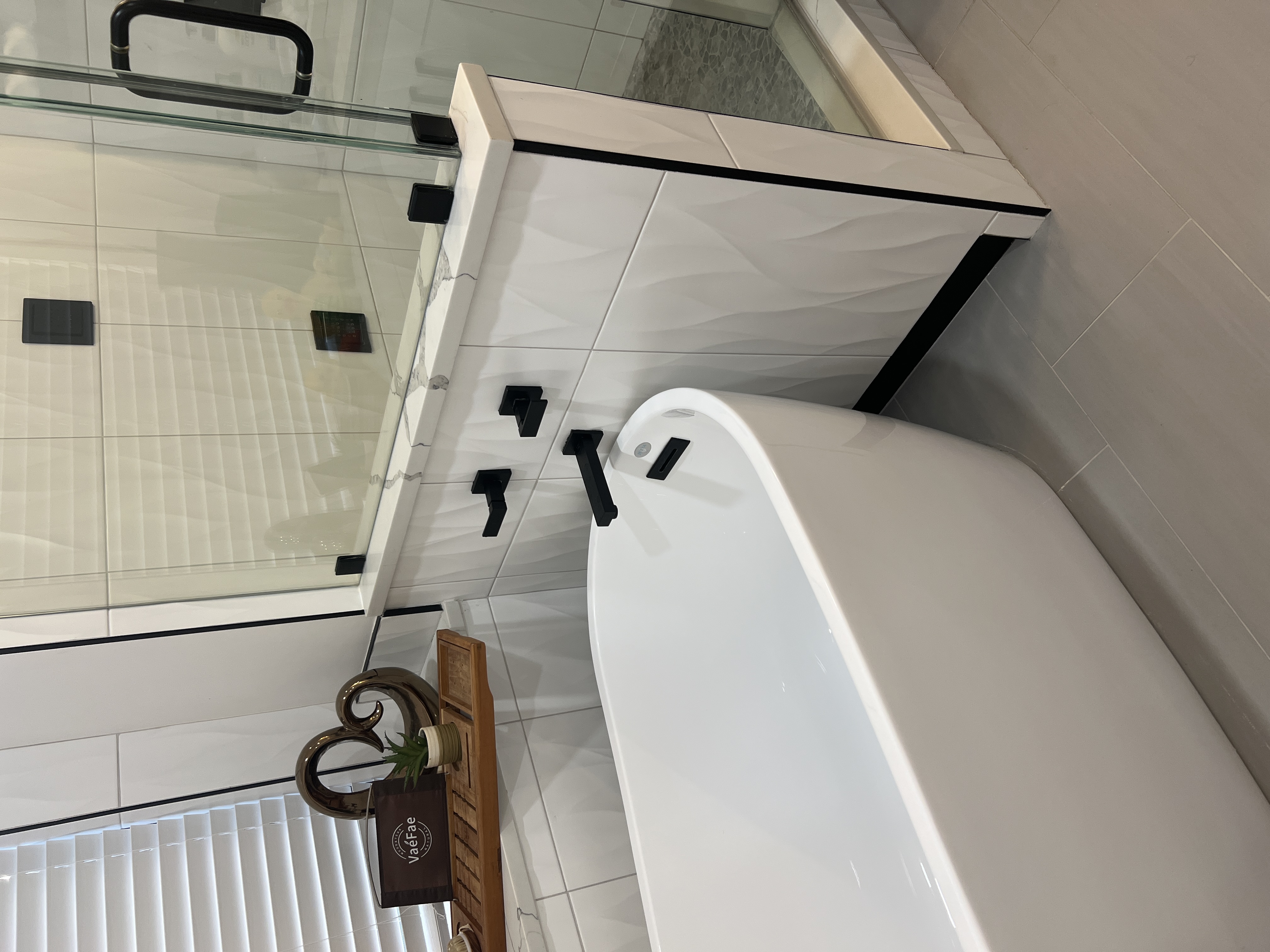 Experience durable, stylish bathroom fixtures and flawless installation from Rise Plumbing Systems that elevate comfort and long-term value.