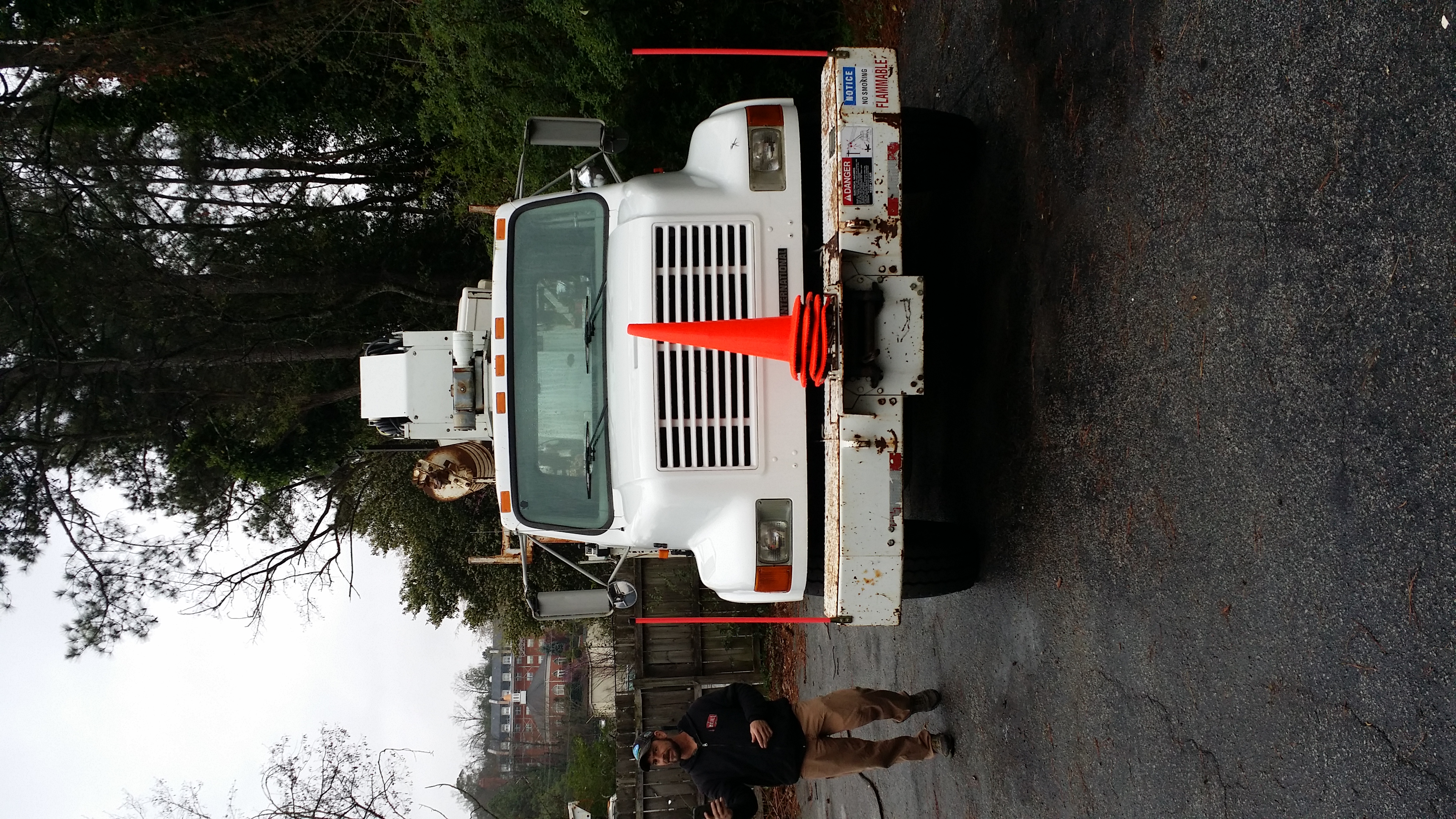 Aardvark Electric, Inc. delivers top-notch service with safety and reliability at the forefront.