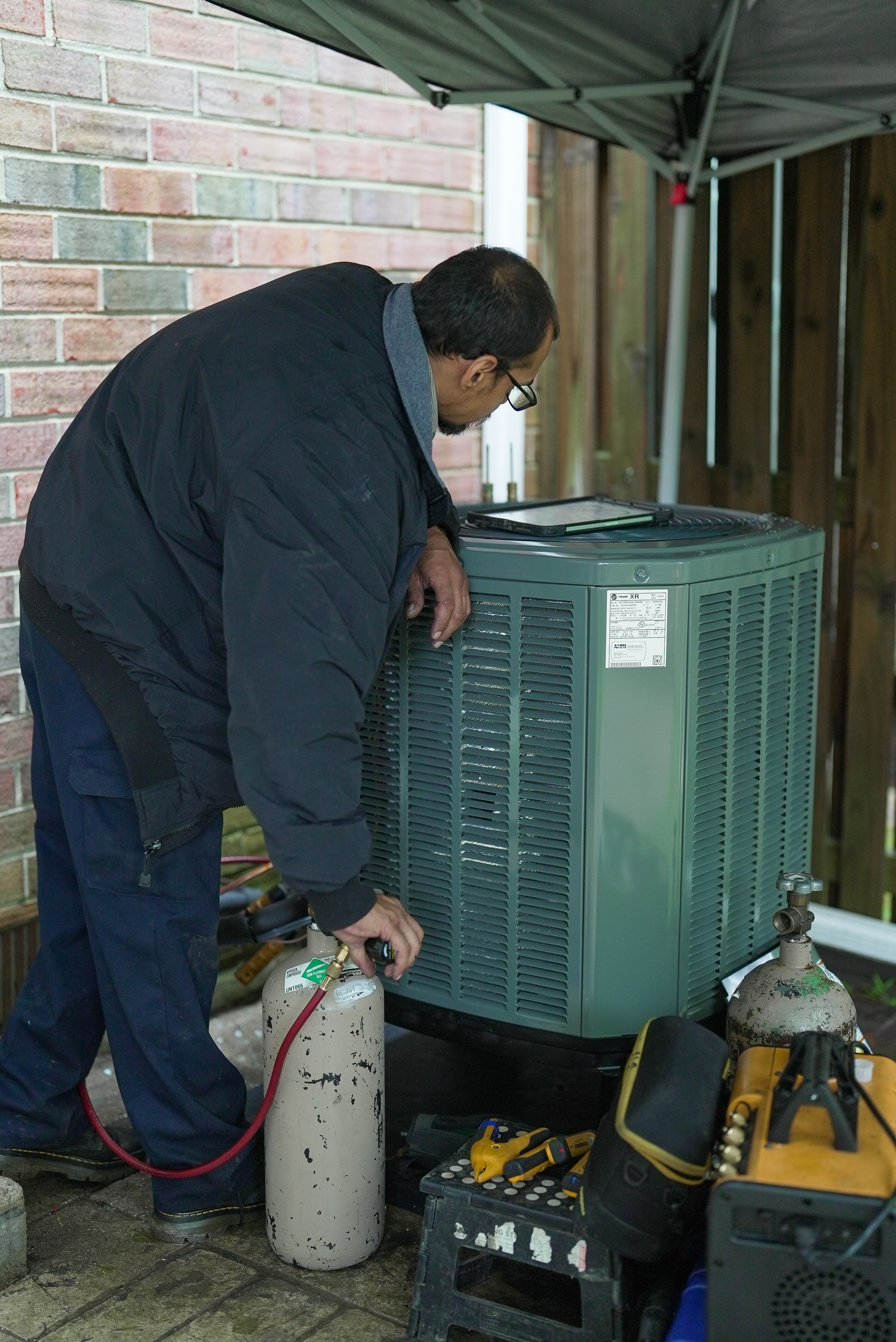 Trust Parrish Services for reliable and professional HVAC maintenance, ensuring comfort regardless of the weather.