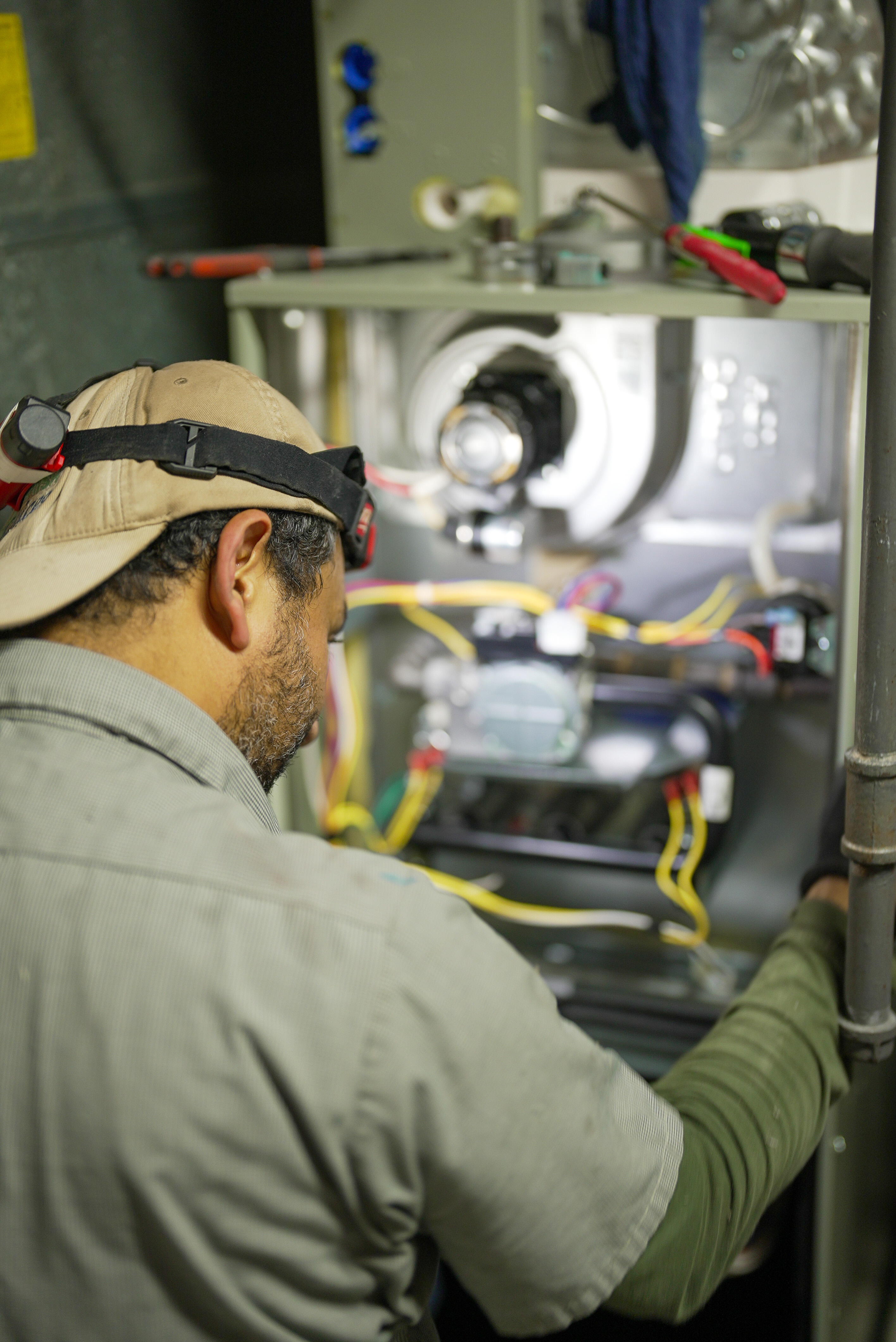 Experience expert HVAC solutions with Parrish Services, ensuring your comfort with professionalism and care.