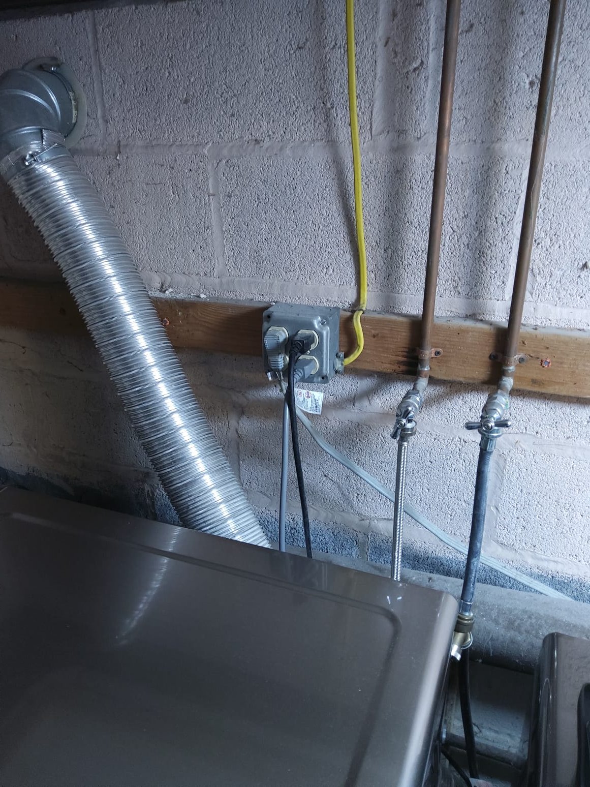 Experience top-notch utility room organization with Service Professionals.