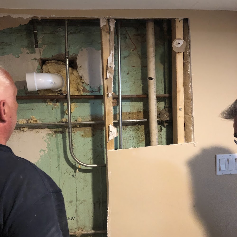 Experience top-notch plumbing solutions with Flatley's Plumbing Express, where quality and professionalism meet your needs.