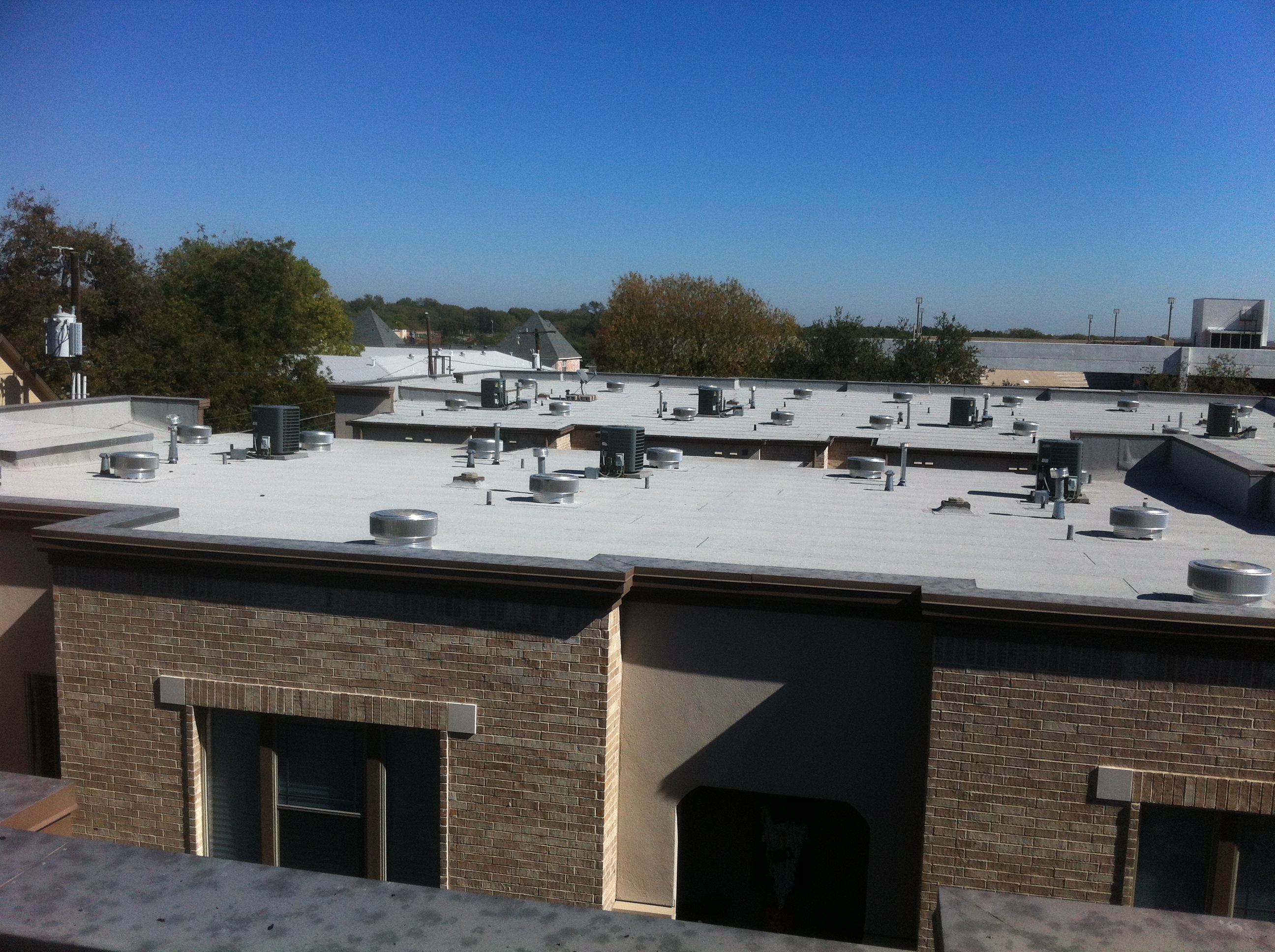 Americana Roofing provides expert flat roof installations tailored for durability and efficiency.
