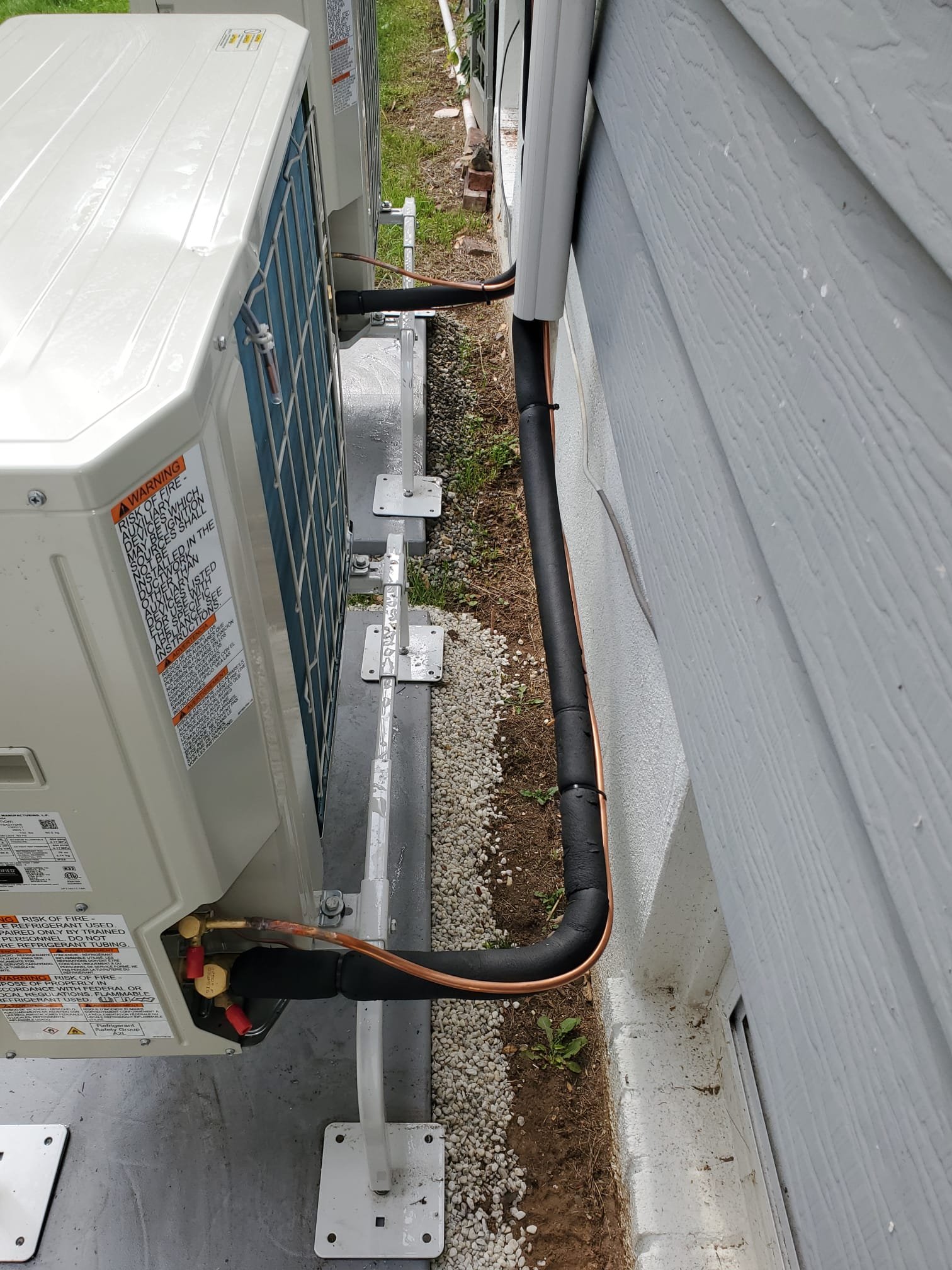 Enjoy efficient cooling with our expertly installed ductless mini-split systems, ensuring comfort and quality. Choose [Business Name] for professional HVAC solutions.