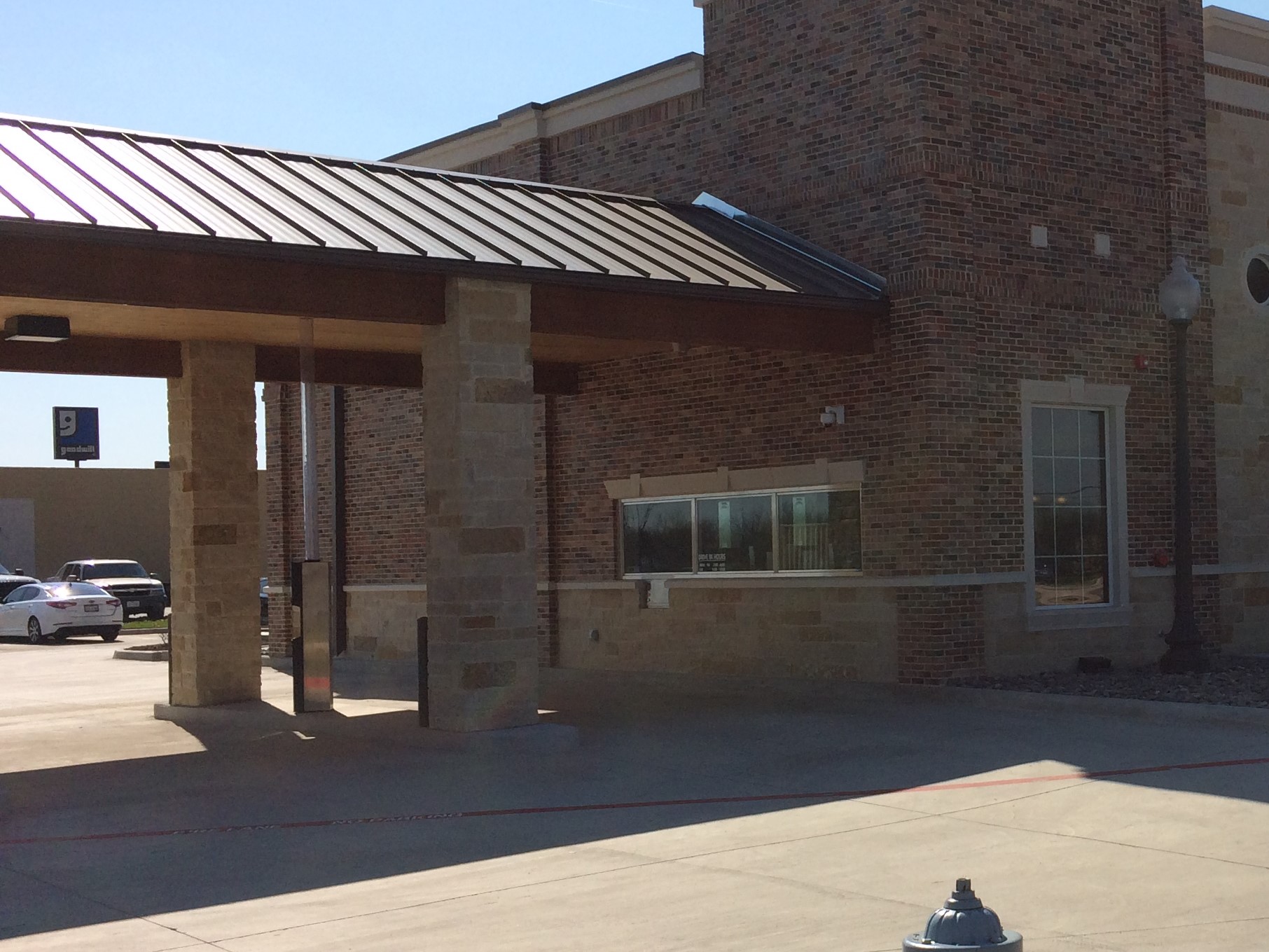Experience the durability and aesthetic appeal with Americana Roofing’s top-notch metal roofing solutions.