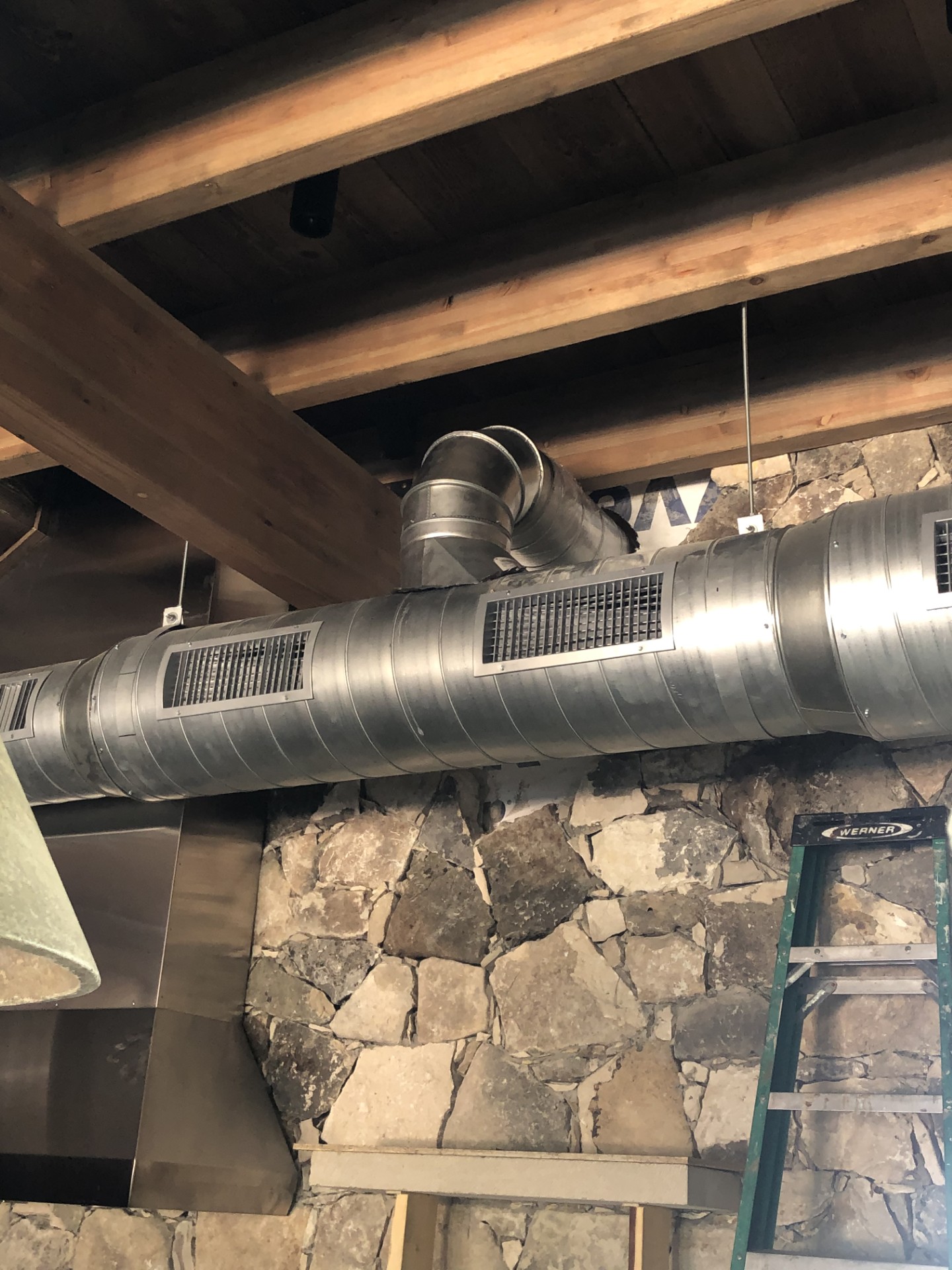 Eagle Heating & AC ensures robust and aesthetic air duct installations that blend seamlessly with your environment while prioritizing quality and efficiency.