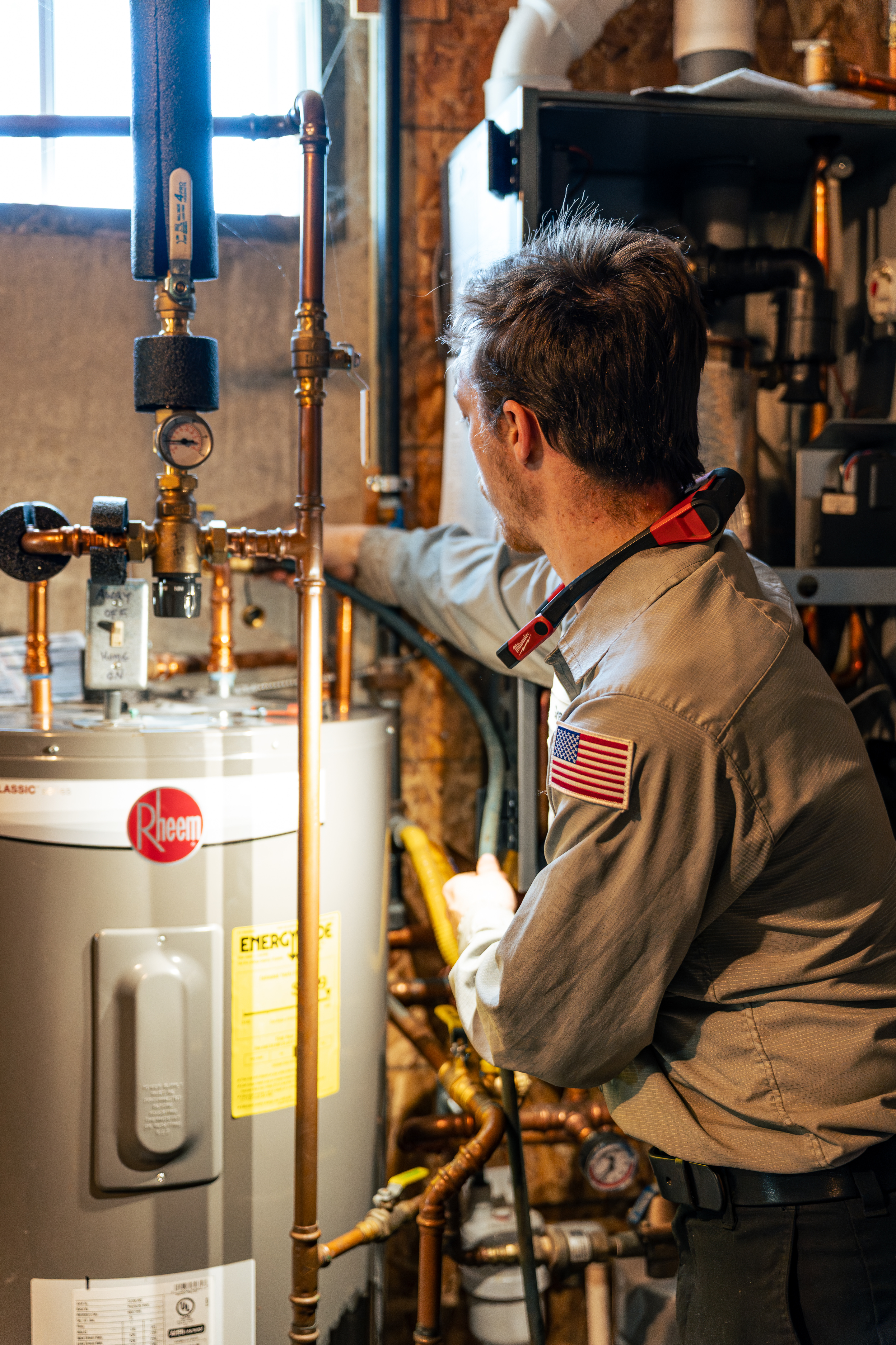 Trust Lloyd Plumbing, Heating, Air, Electrical for prompt, skilled water heater and piping service that keeps your home safe and reliable.