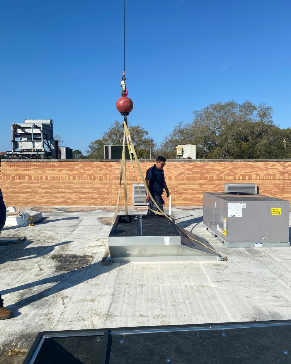 Belle Air ensures top-quality installations with a focus on professionalism, showcased by our expert handling of HVAC systems.