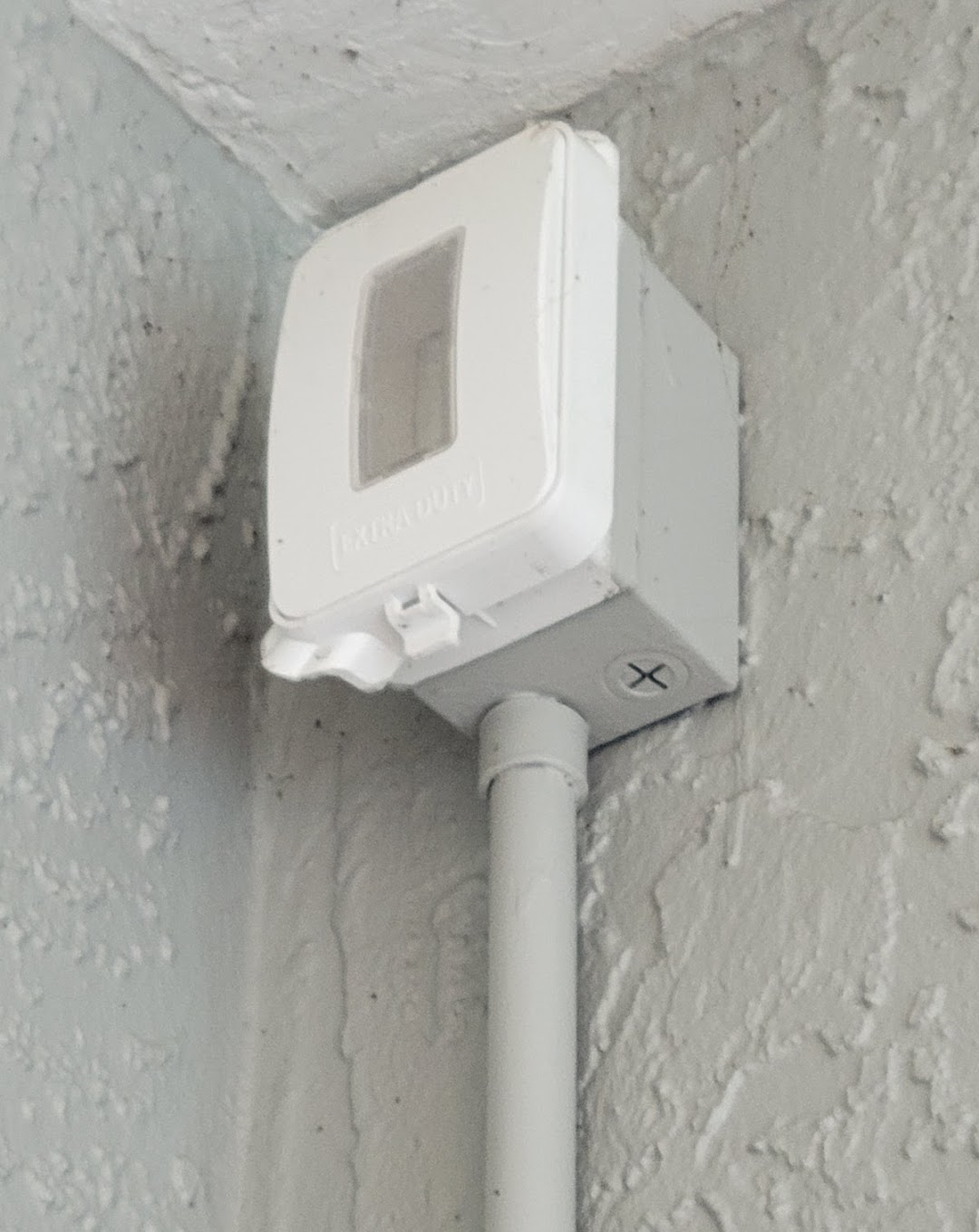 Discover seamless electrical solutions with Luminous Electric, where professional installations meet sleek design.