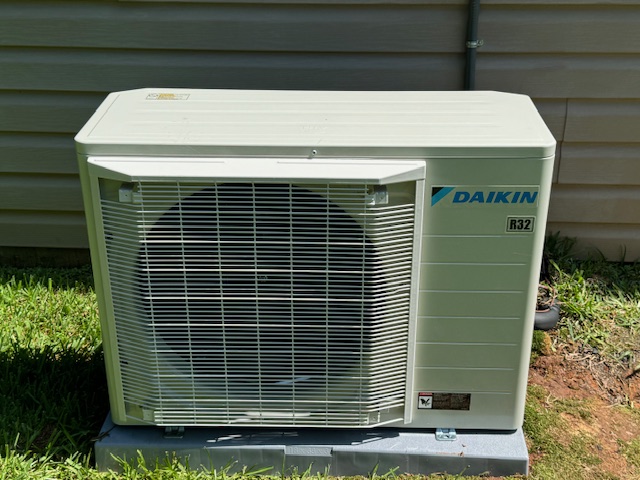 Kaminer Heating And Cooling ensures top-notch quality with professional HVAC installations, enhancing your comfort.