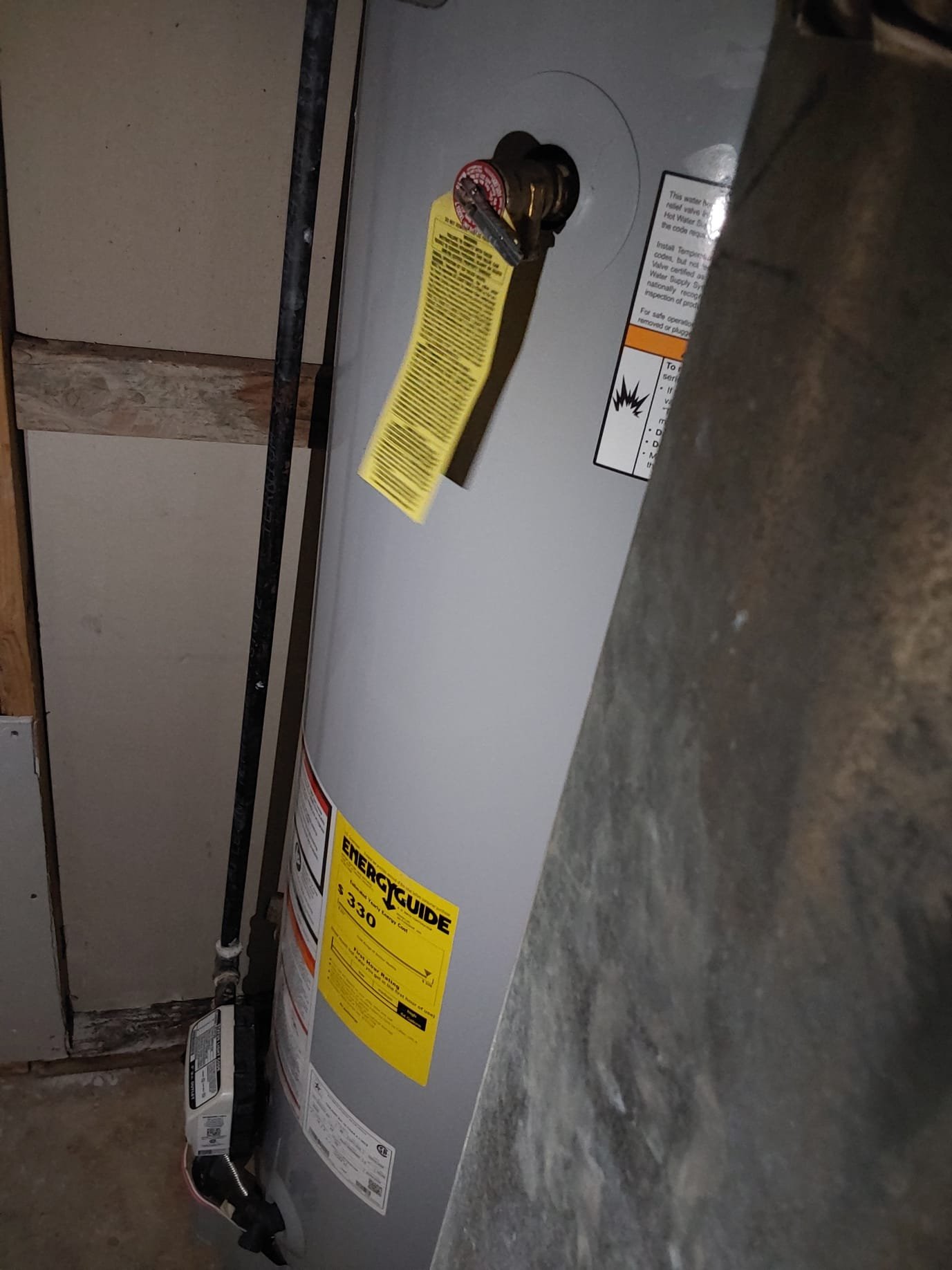 Ensure your home's comfort and efficiency with our top-notch Water Heater services. Choose [Business Name] for reliable solutions.