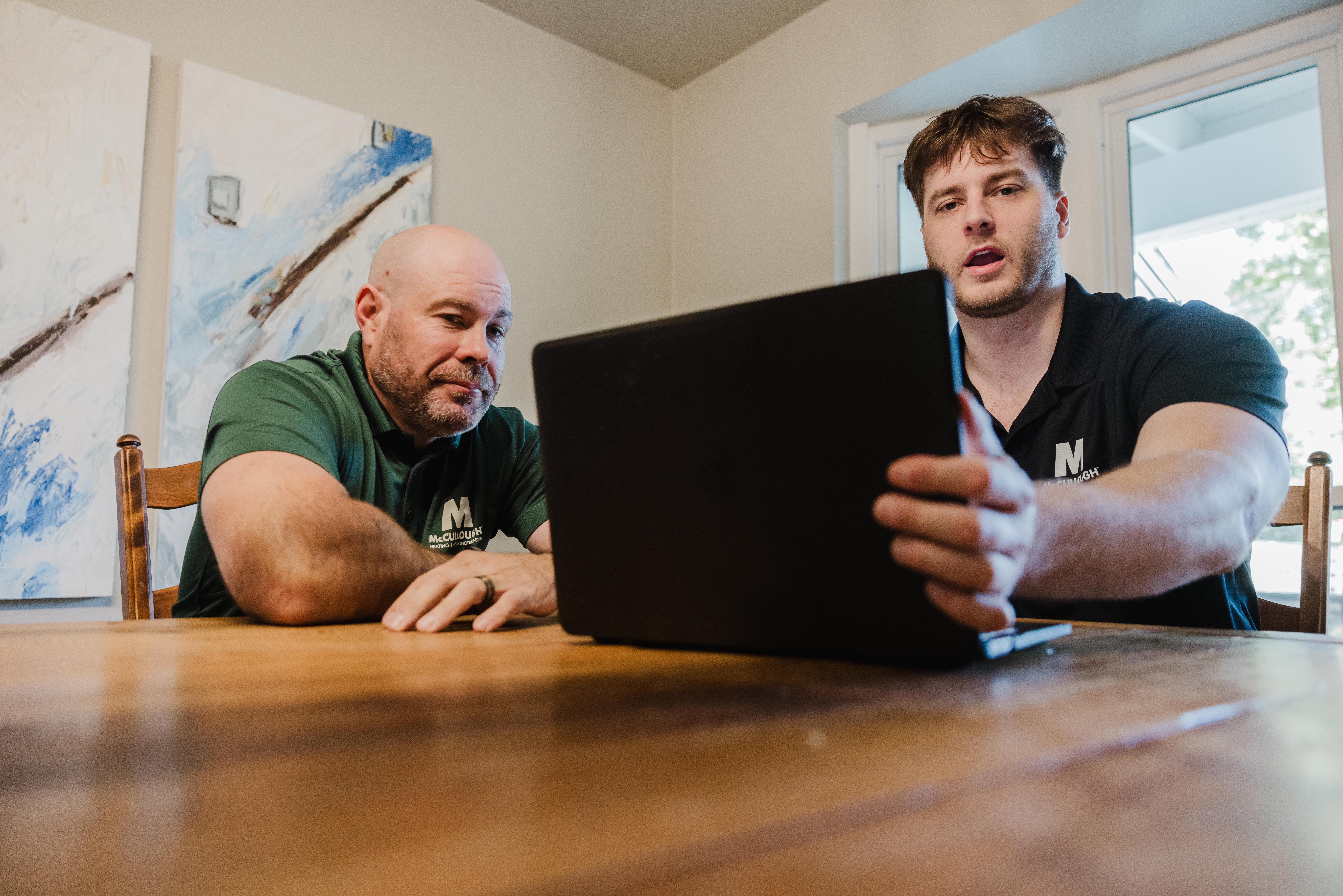 Experience top-notch service and professionalism with McCullough Heating & Air Conditioning.