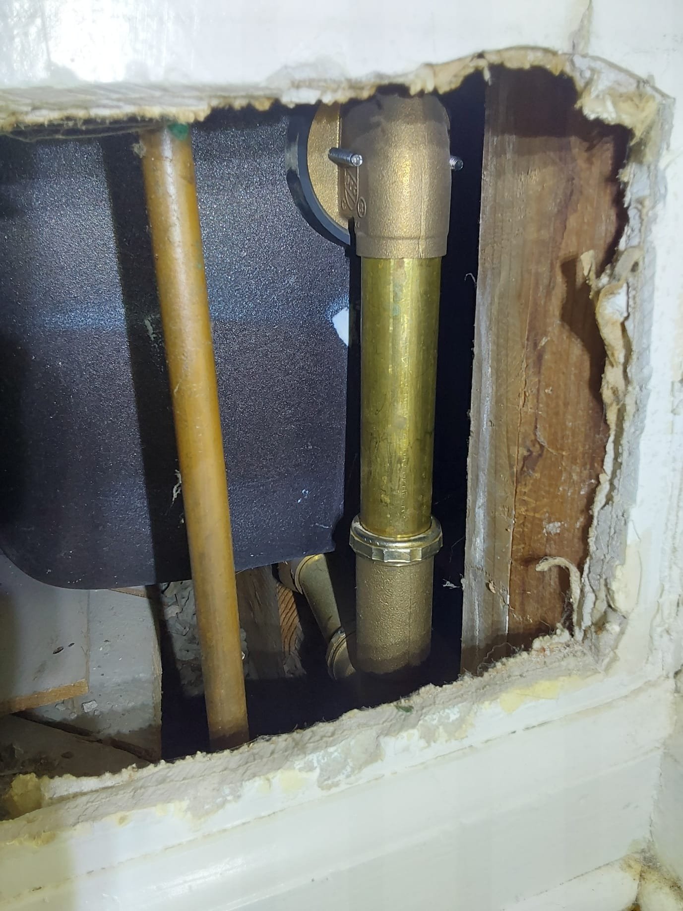 Exceptional plumbing service, ensuring every pipe and fitting performs flawlessly—your trusted partner for lasting solutions.