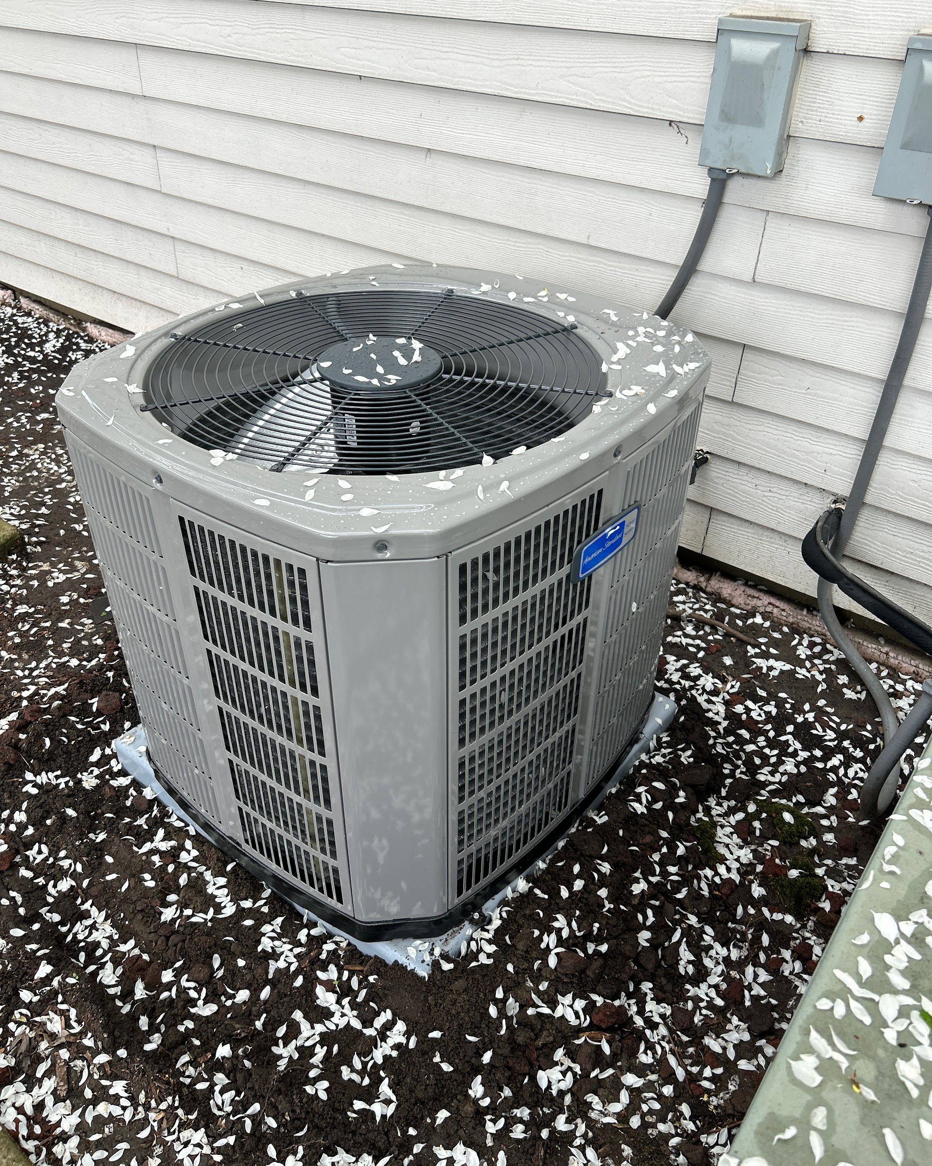 Oasis Heating and Cooling delivers dependable, professional AC service you can trust to keep your system running clean and reliably.