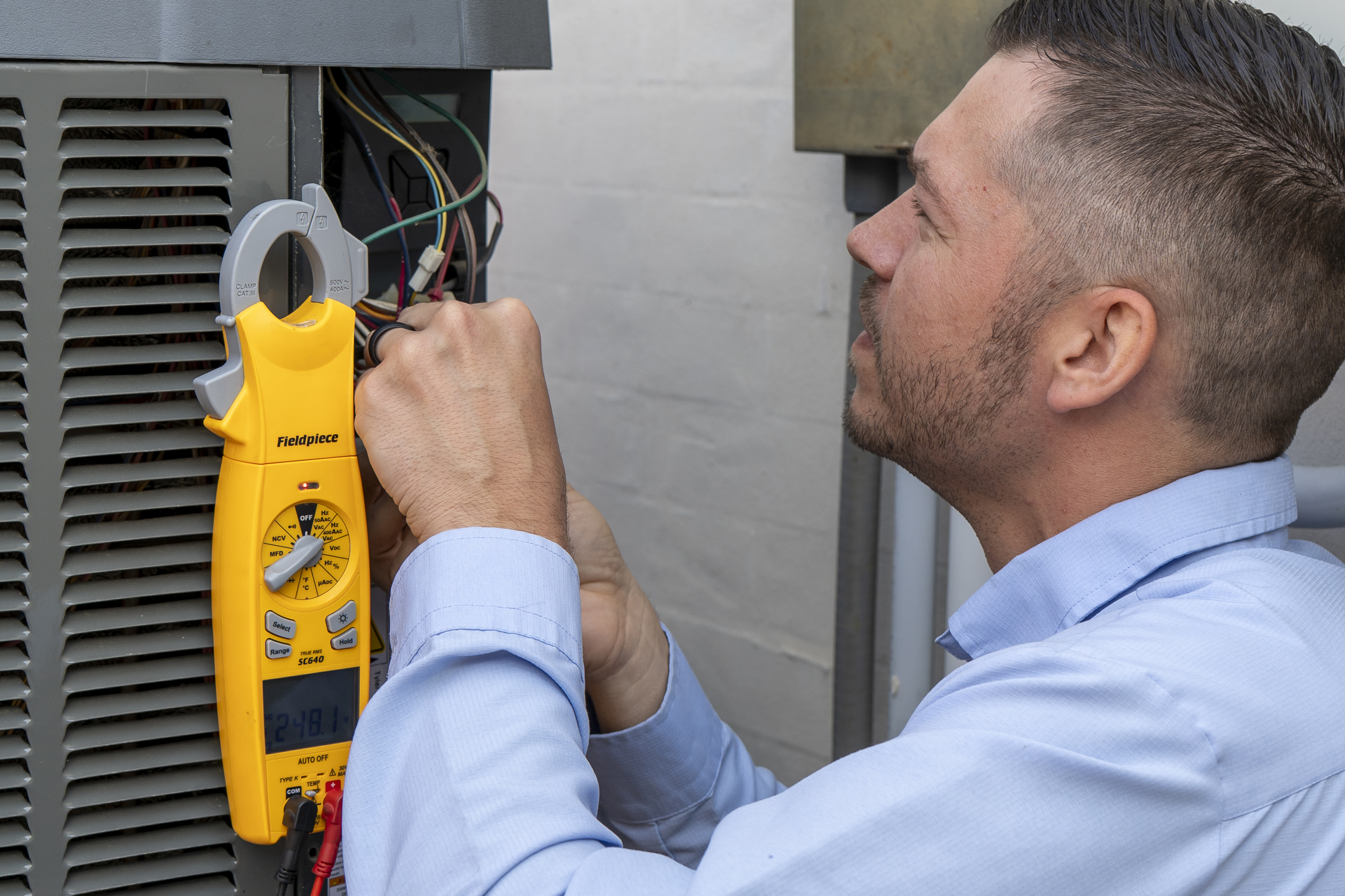 Experience top-notch HVAC solutions with AirCo Air Conditioning, Heating and Plumbing—where professionalism meets precision.