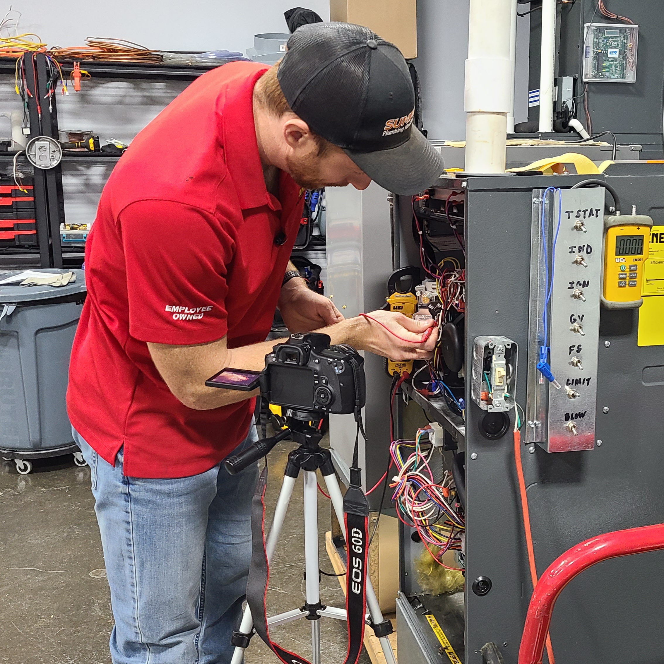 Trust Summers Plumbing Heating & Cooling for top-notch HVAC services demonstrated with professionalism and precision.