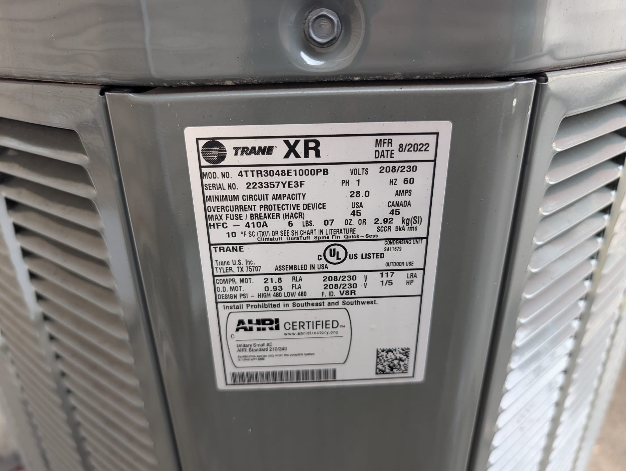 Service Professionals ensures you get top-quality HVAC solutions with the reliable Trane XR unit.