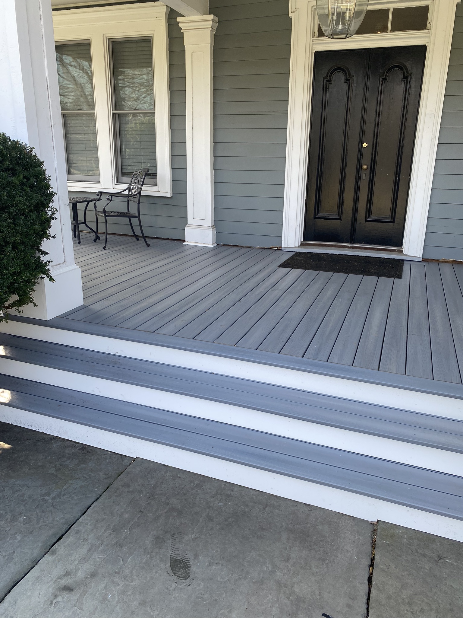 Elevate your home's curb appeal with A. Brooks Construction, Inc. Kanga Roof's expert craftsmanship and elegant siding solutions.