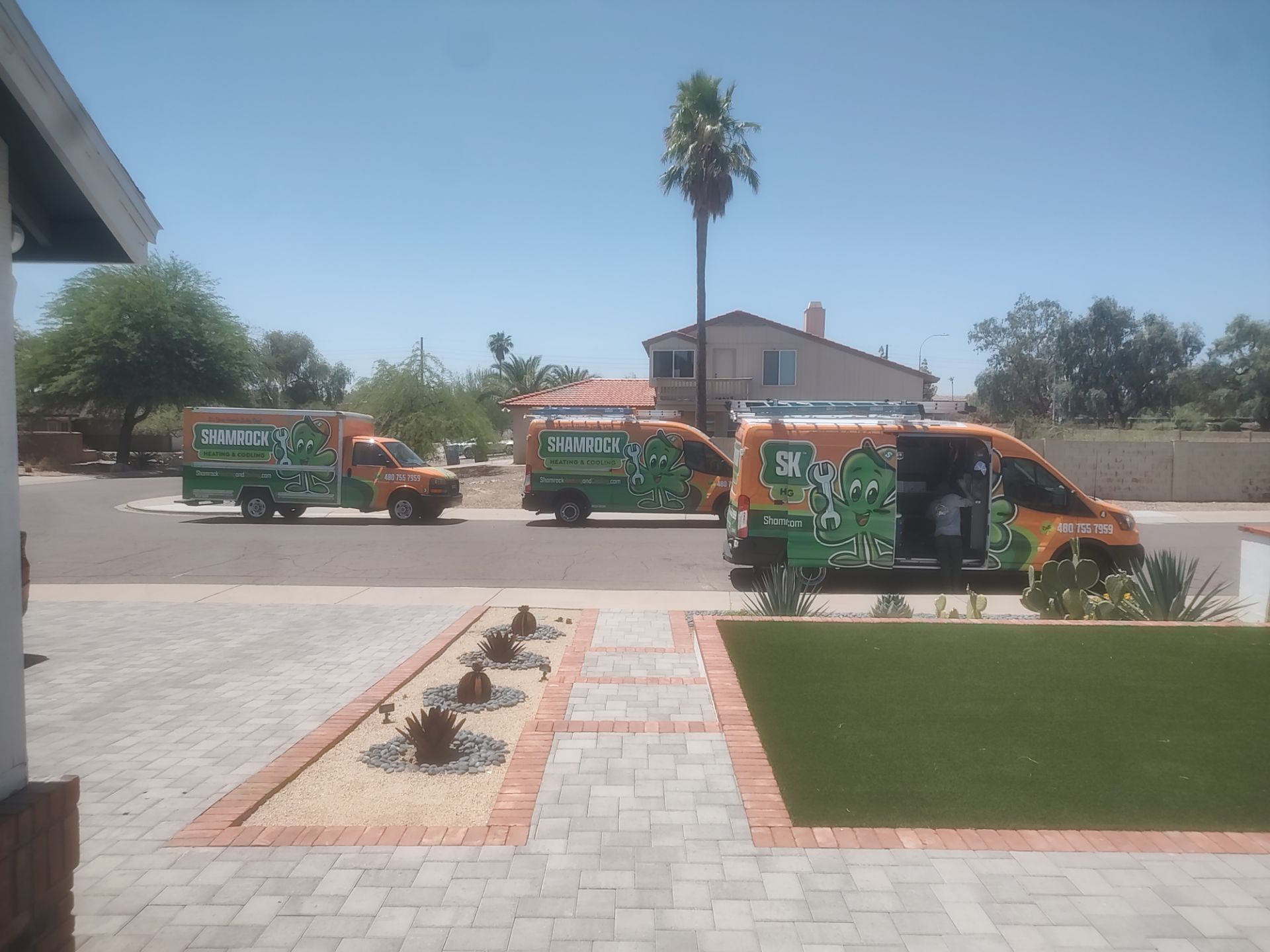 Shamrock Heating & Cooling: Delivering Superior HVAC Solutions Right to Your Home with Professionalism and Care.