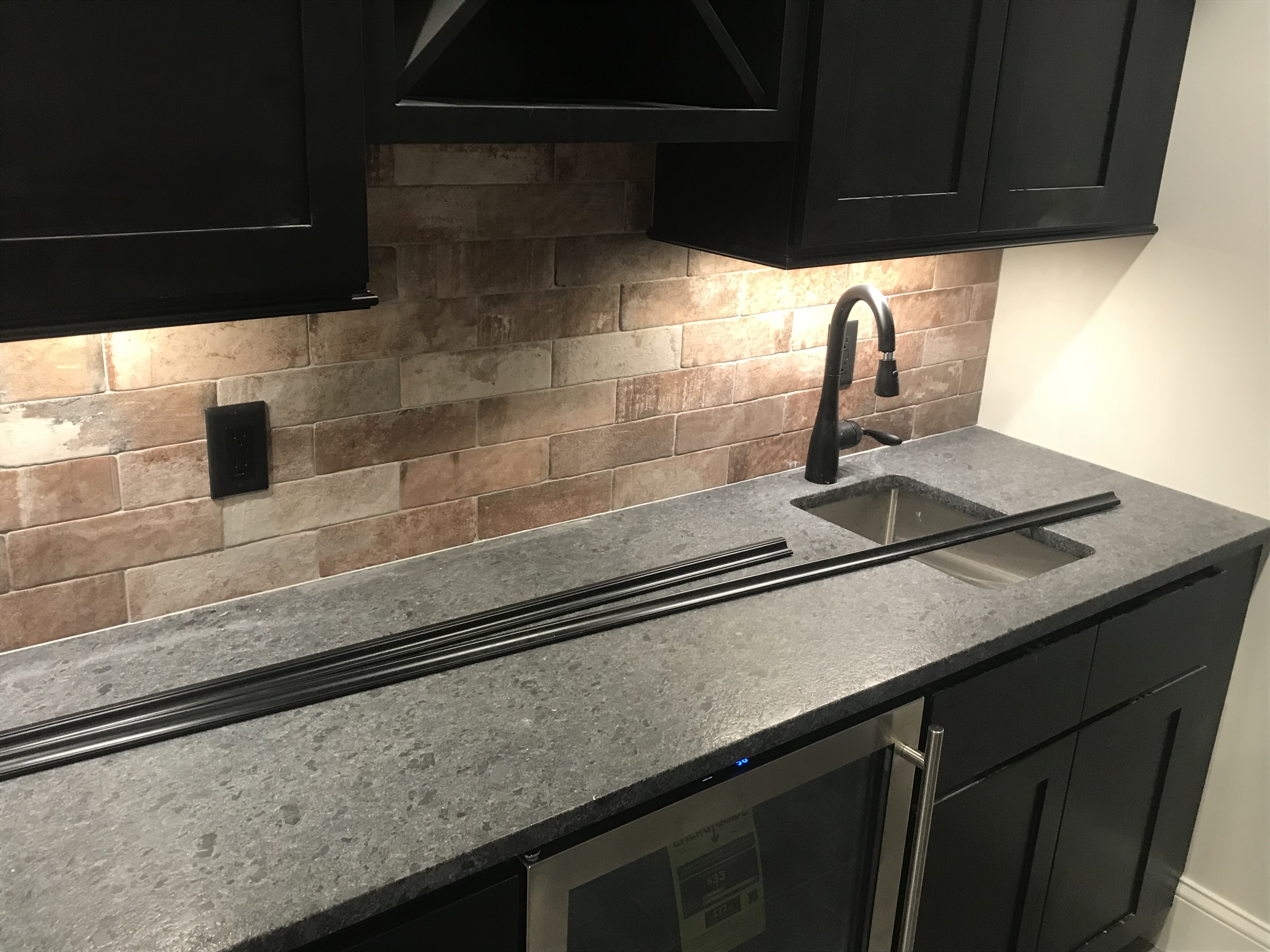 Modernize your kitchen with Castle Electric Inc.'s top-tier installations, emphasizing both style and substance.