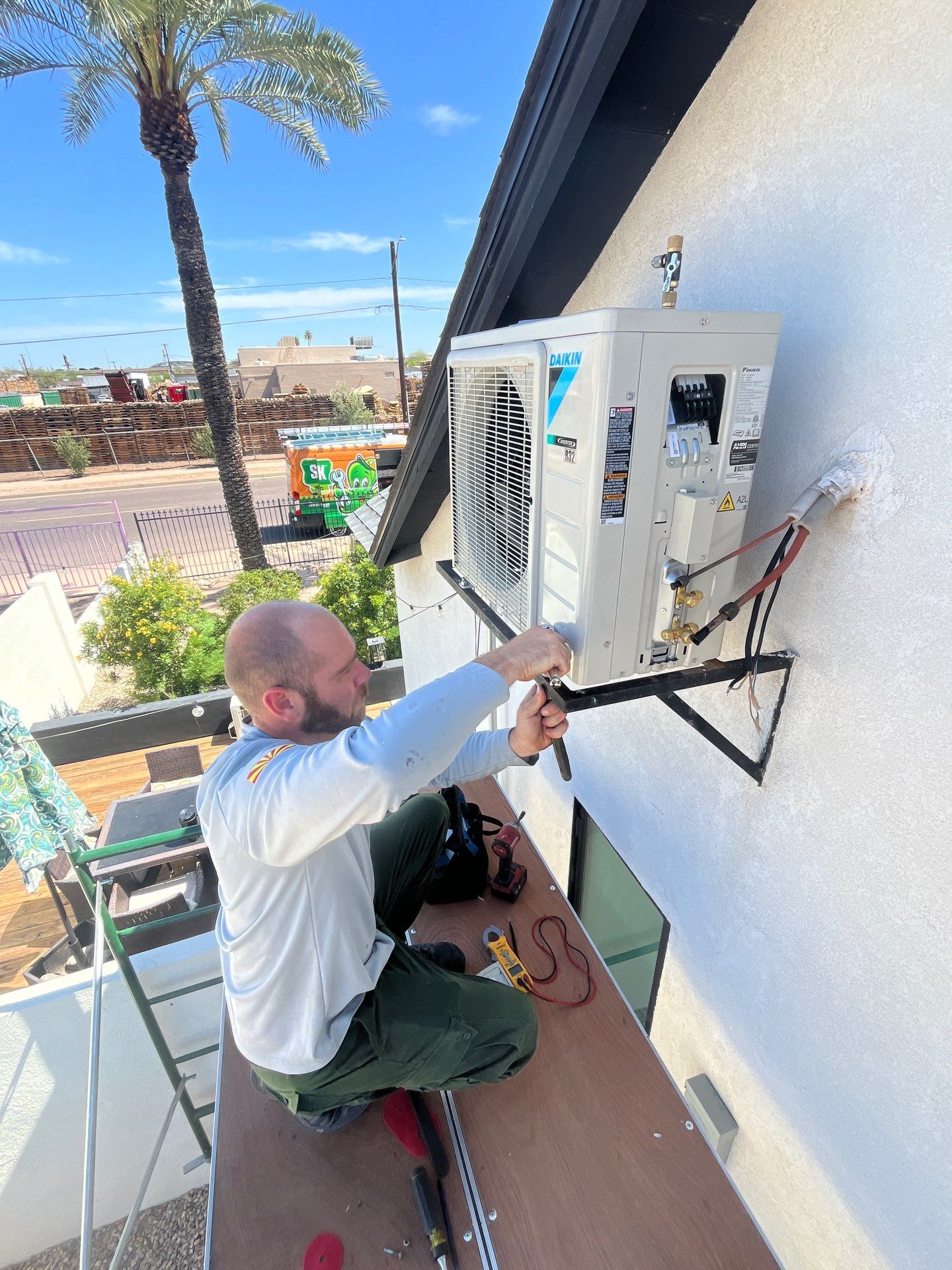 Experience quality and professional HVAC services with Shamrock Heating & Cooling.