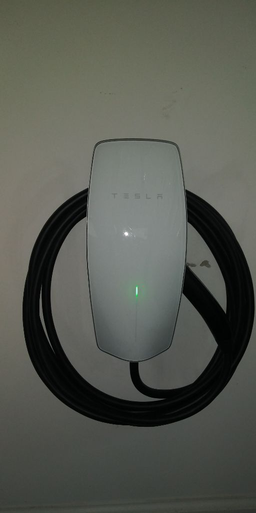 Aardvark Electric, Inc. ensures professional and high-quality installation of EV chargers for your home.