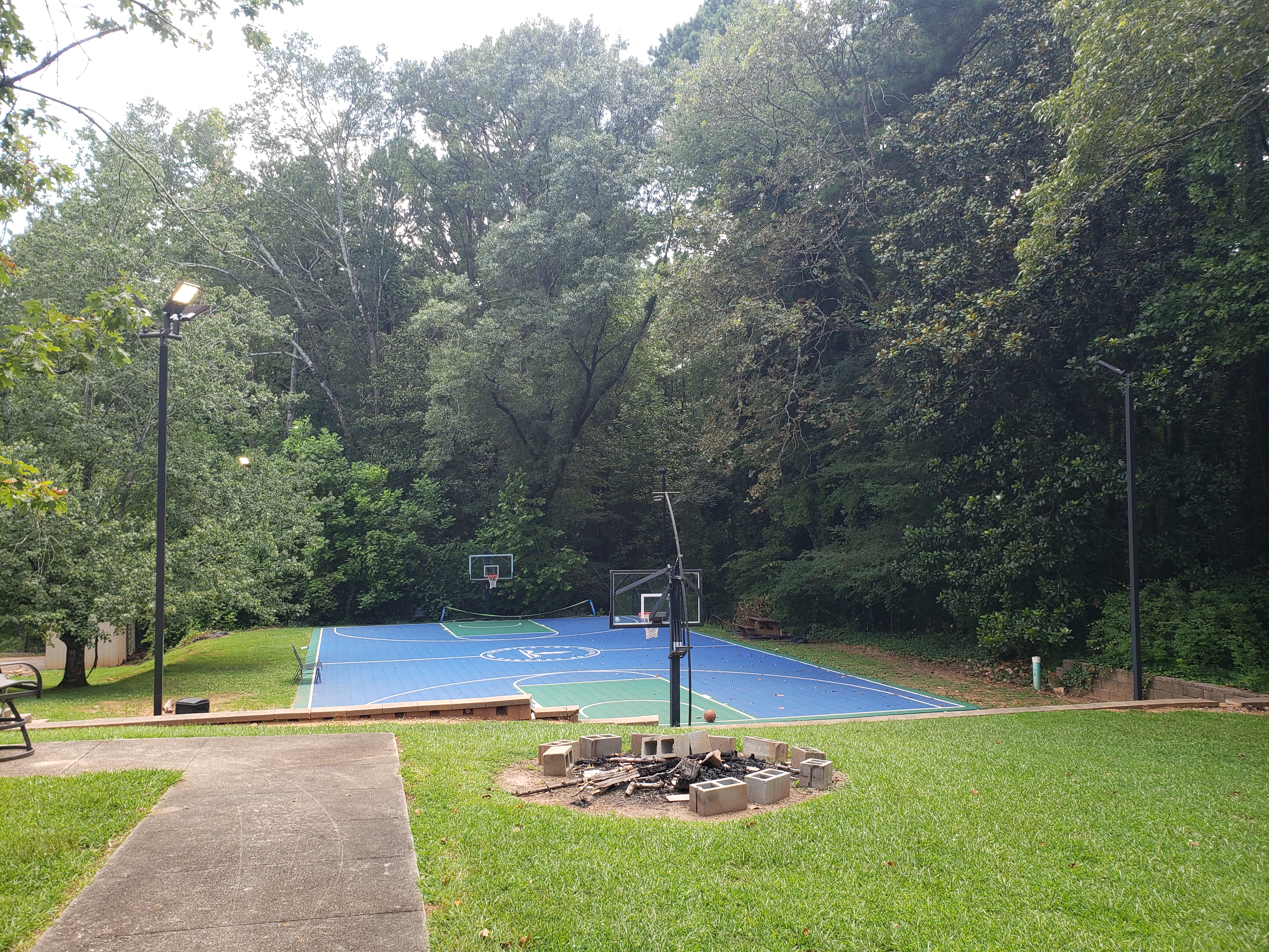 Experience top-tier outdoor lighting solutions with Aardvark Electric, Inc.