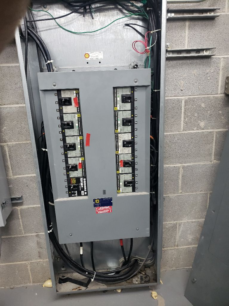 Ensure your business's safety and efficiency with Aardvark Electric, Inc.'s top-notch electrical panel installations.