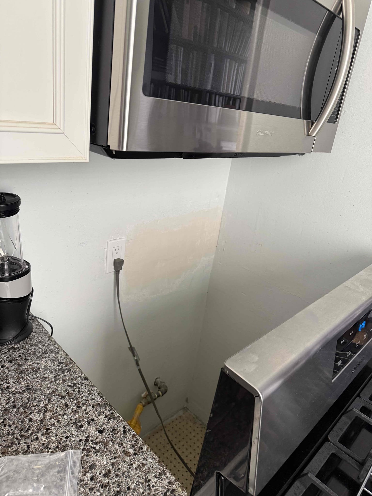 Powell Electric handled the microwave and outlet setup with care, leaving a neat installation that shows dependable craftsmanship.