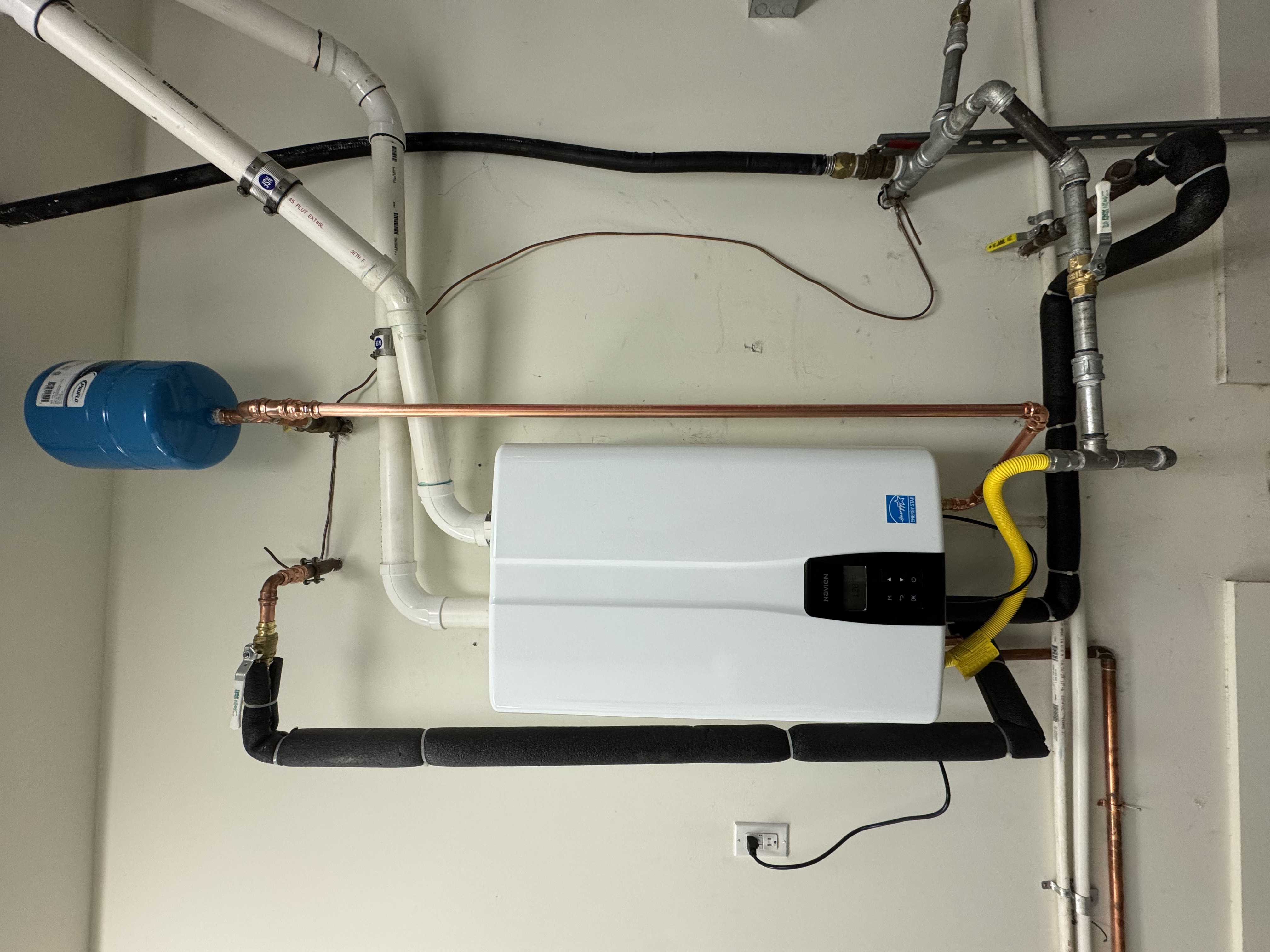 Clean, professional installation shows Big Island Plumbing's commitment to reliable, energy-efficient hot water solutions for your home.