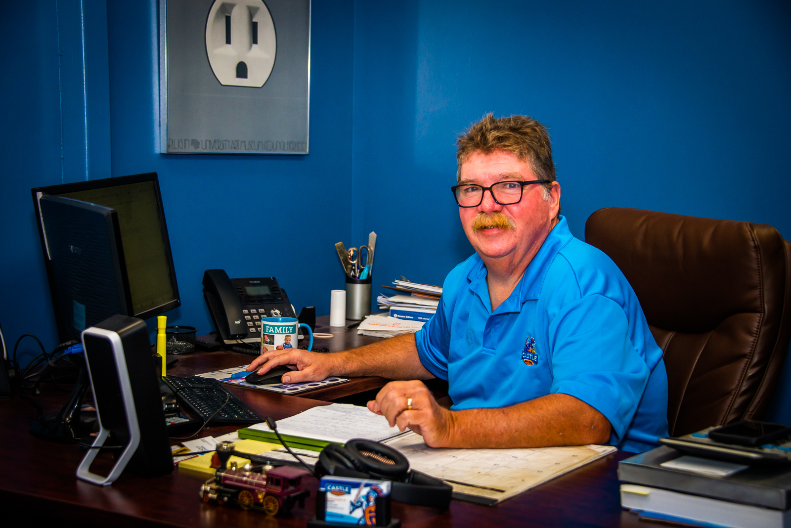 Experience professionalism and reliability with Castle Electric Inc., where your electrical needs are our priority.