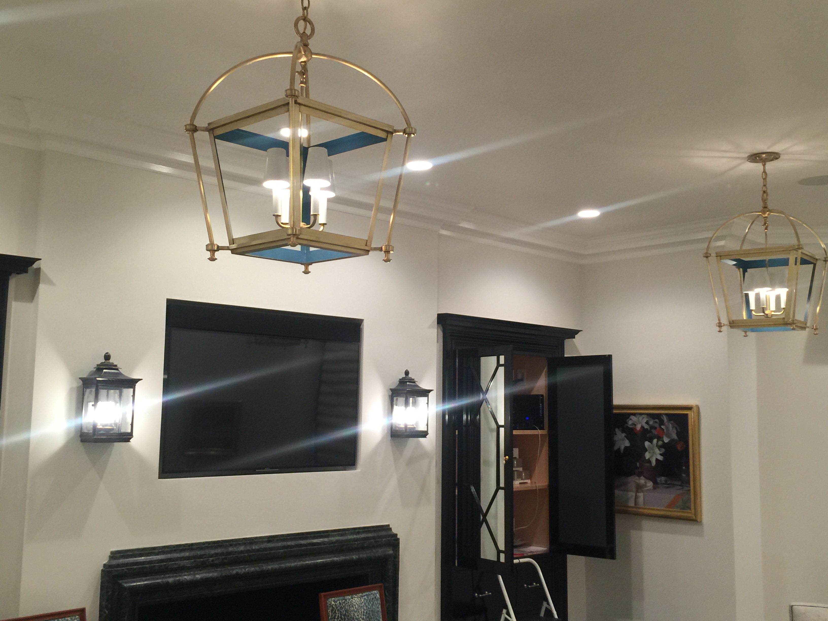 Illuminate your home with Castle Electric Inc.'s exquisite lighting solutions, where quality and professionalism meet brilliance.