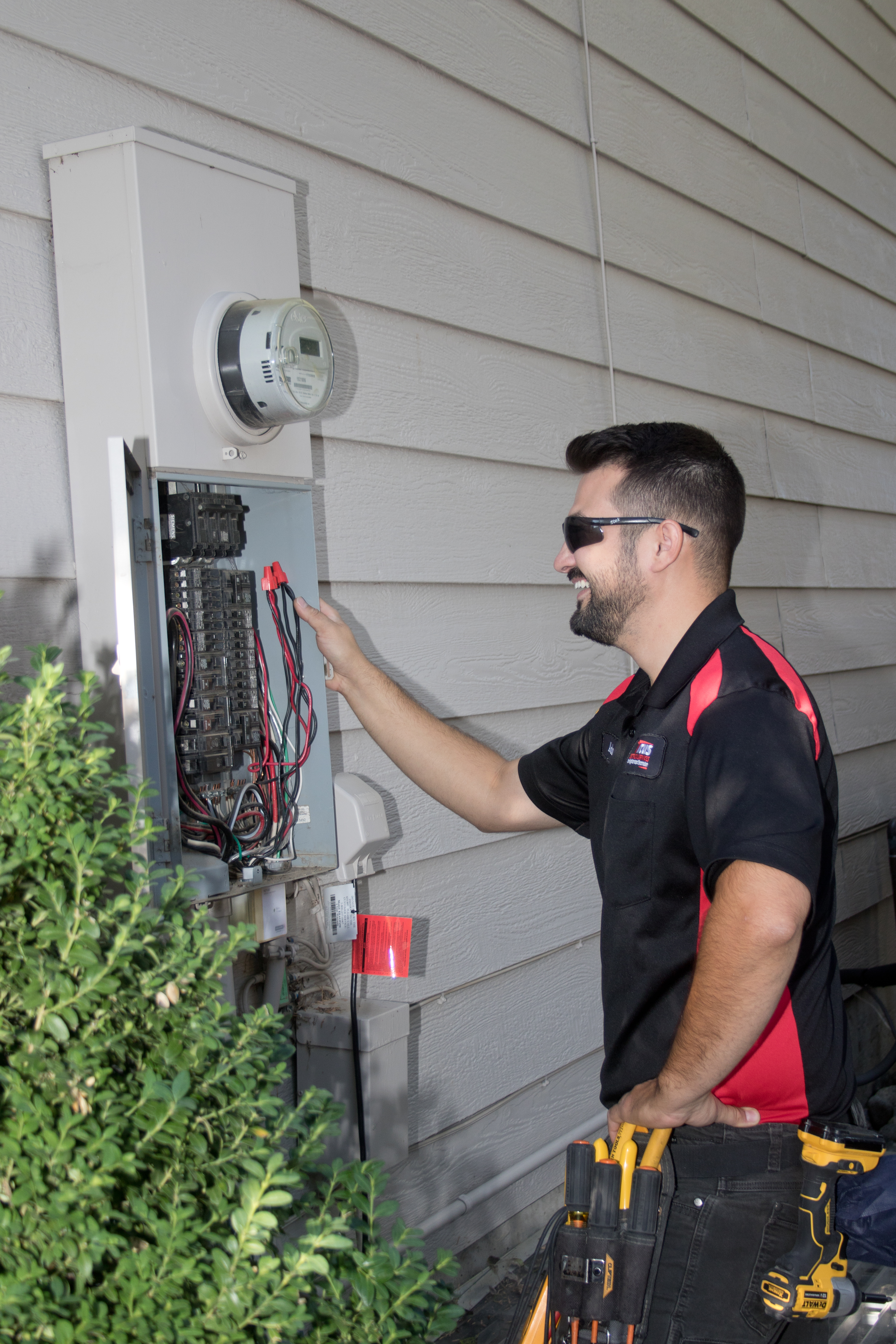 Experience top-notch electrical services with Titus Electrical Services, where professionalism meets precision.