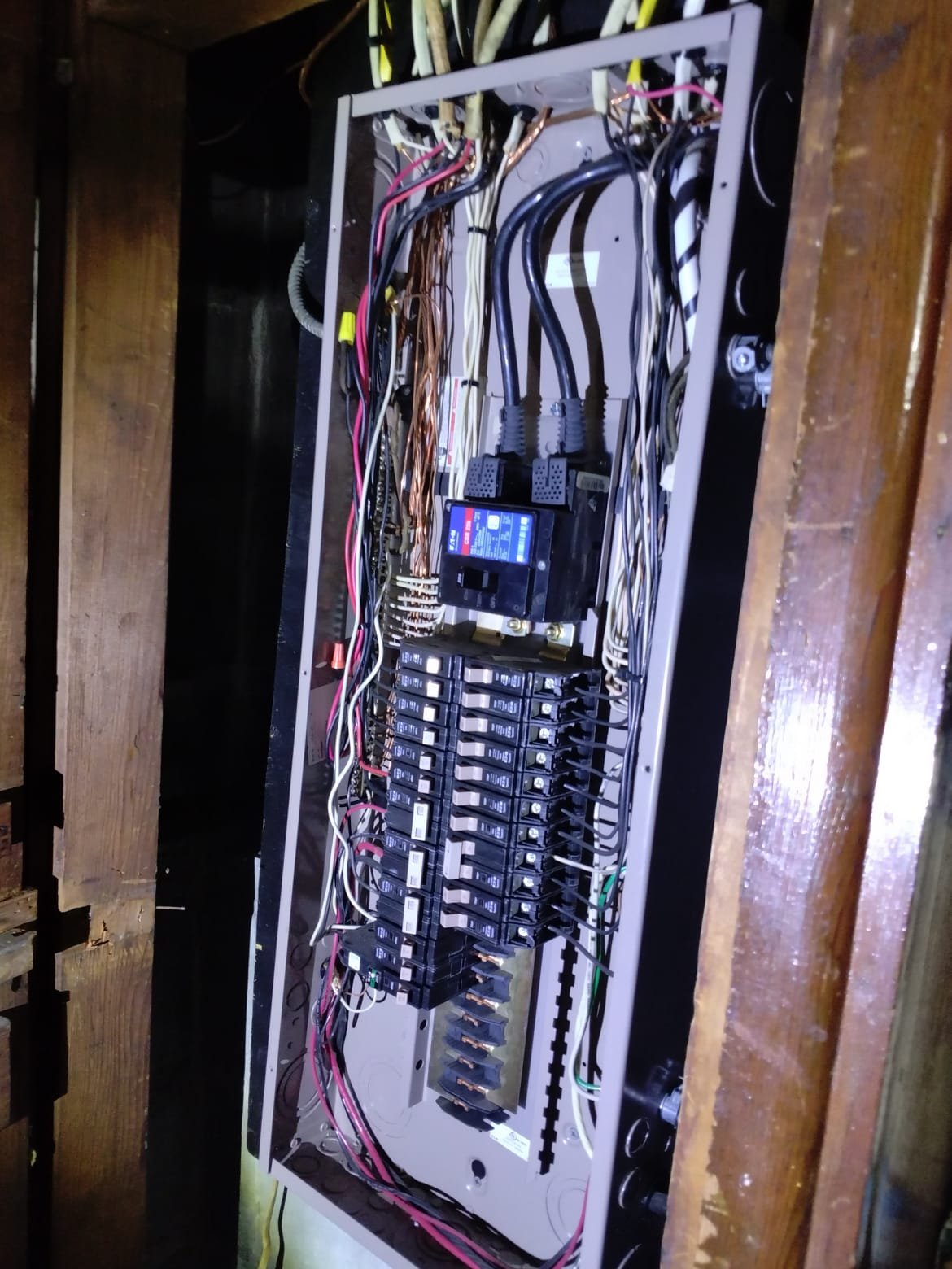 Ensure your home's safety with professional electrical panel installations by Your Company Name.