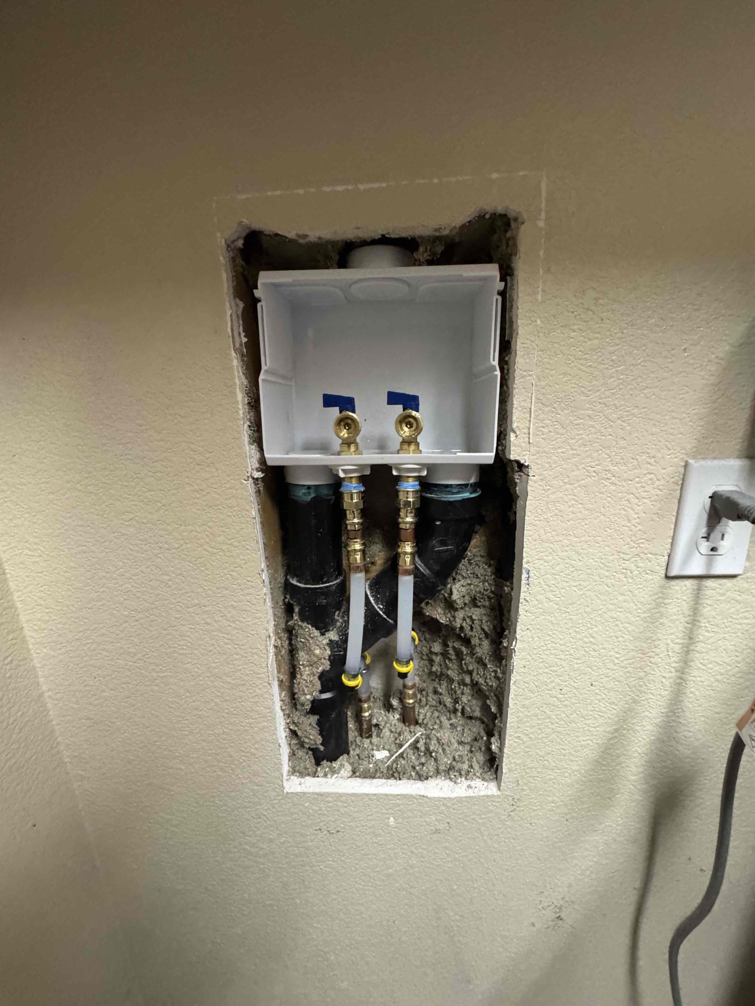 Ensure your home's plumbing is in expert hands with Sierra Air Conditioning & Plumbing.