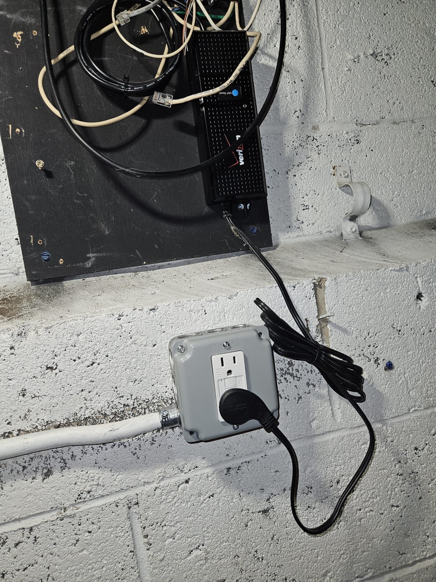 Ensure top-notch safety and reliability with our professional electrical installations: quality you can trust with Service Professionals.
