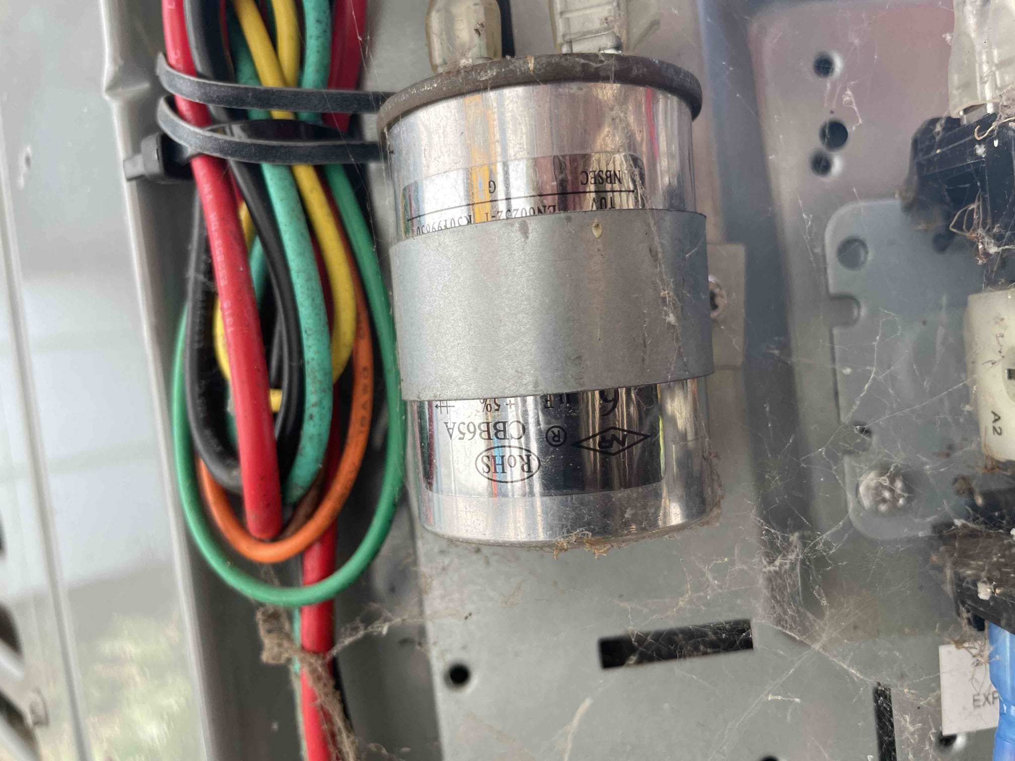 Experience top-notch HVAC repair and installation with Summers Plumbing Heating & Cooling.