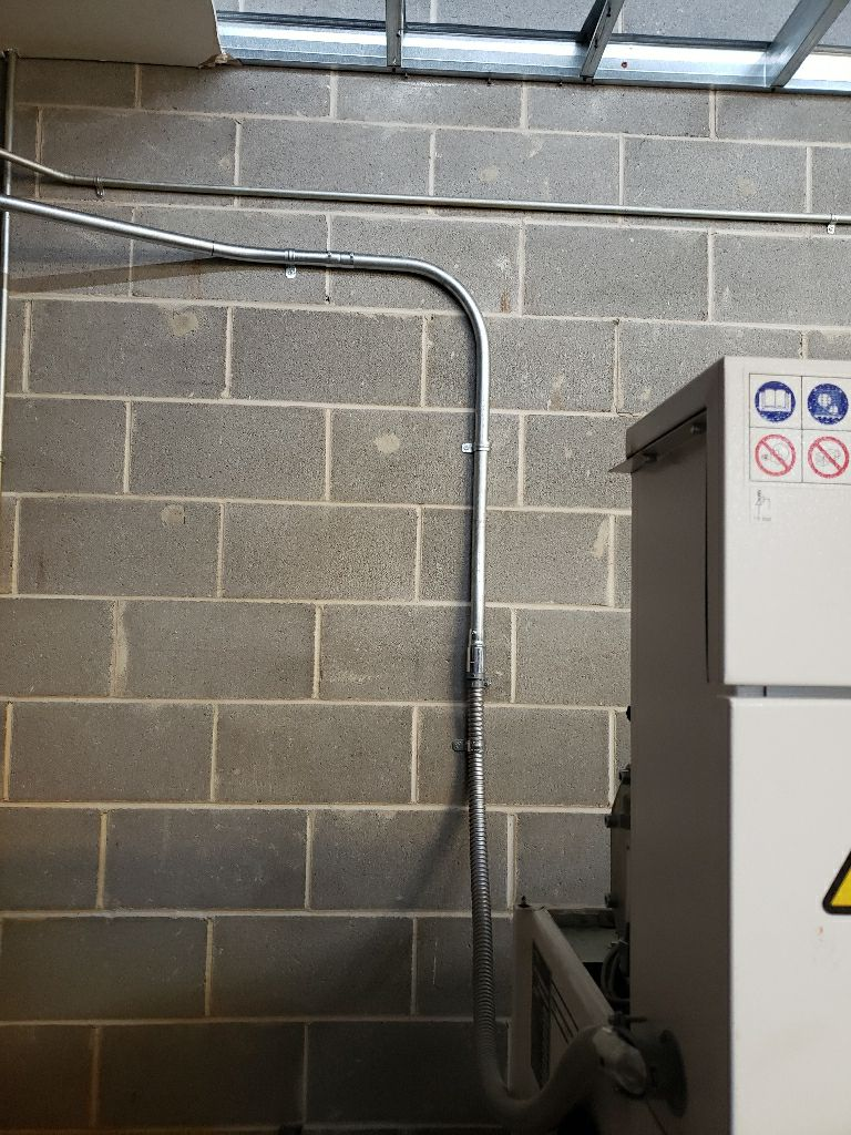 Aardvark Electric, Inc. ensures safety and professionalism with top-notch electrical installations.