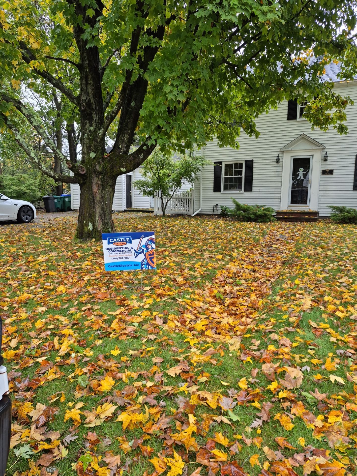 Transform your home's electrical needs with Castle Electric Inc. – where quality and professionalism shine.