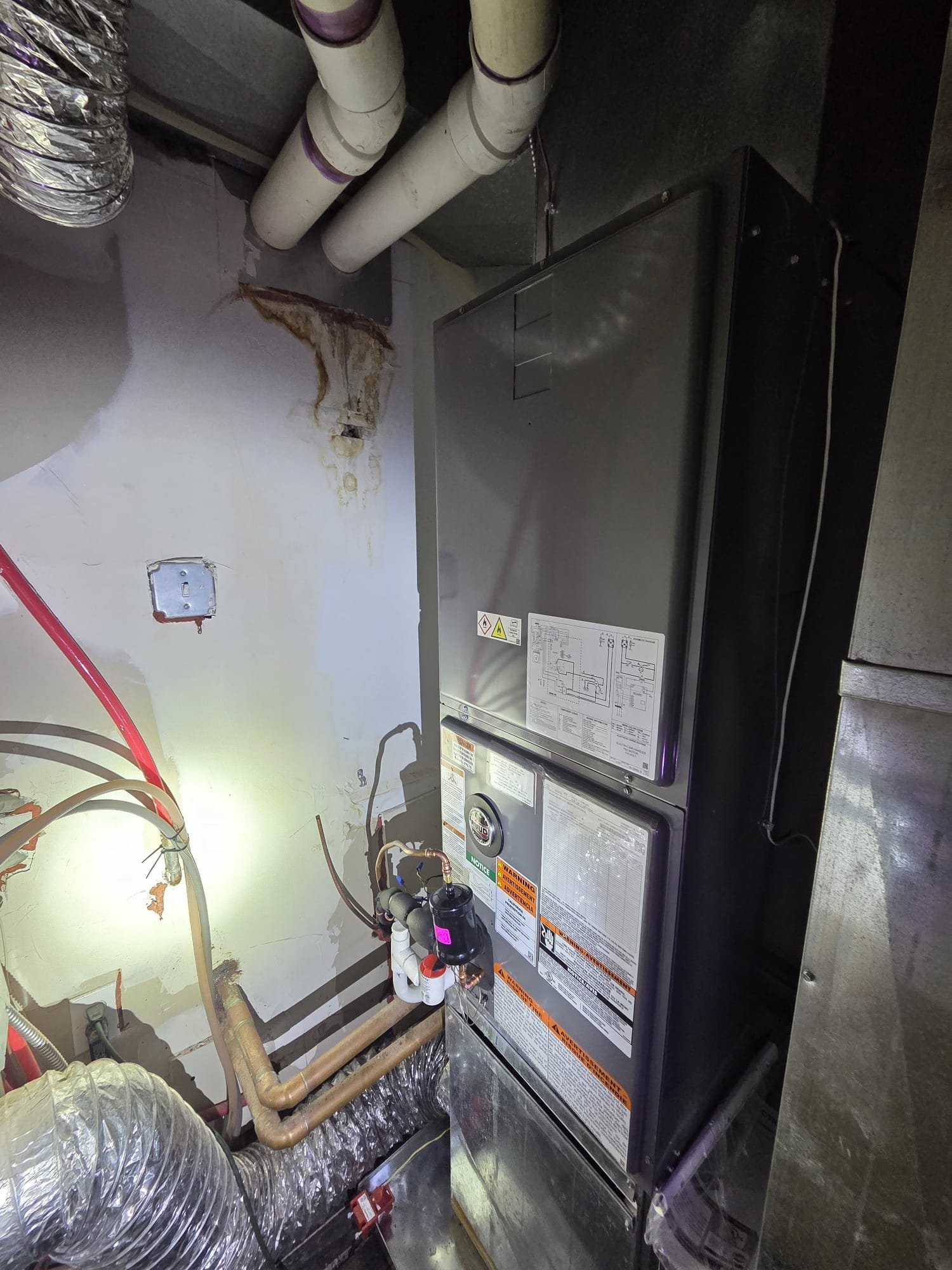 Ensure comfort and efficiency with our expert HVAC installations. Trust us to maintain top quality and safety for your home with Service Professionals.