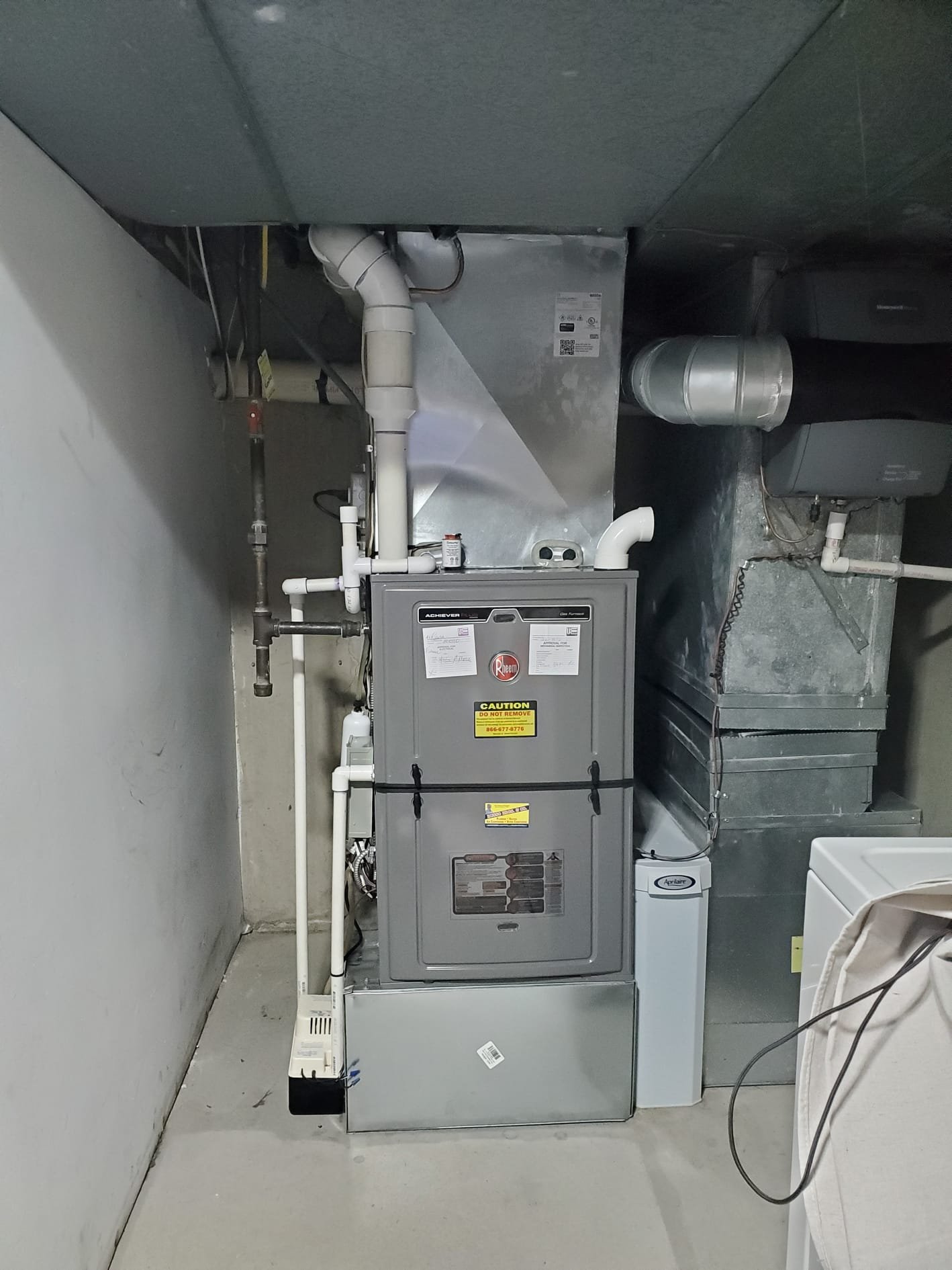 Enhance your home's comfort with our top-tier HVAC installation, ensuring quality and professionalism at every step with [Business Name].