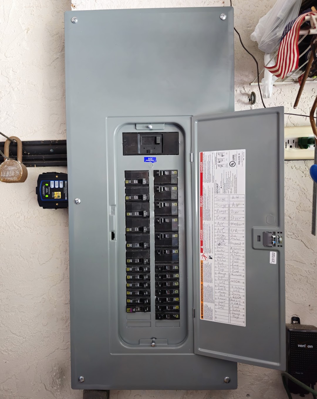 Ensure safety and reliability with Luminous Electric’s expertly maintained electrical panels, where attention to every detail counts.